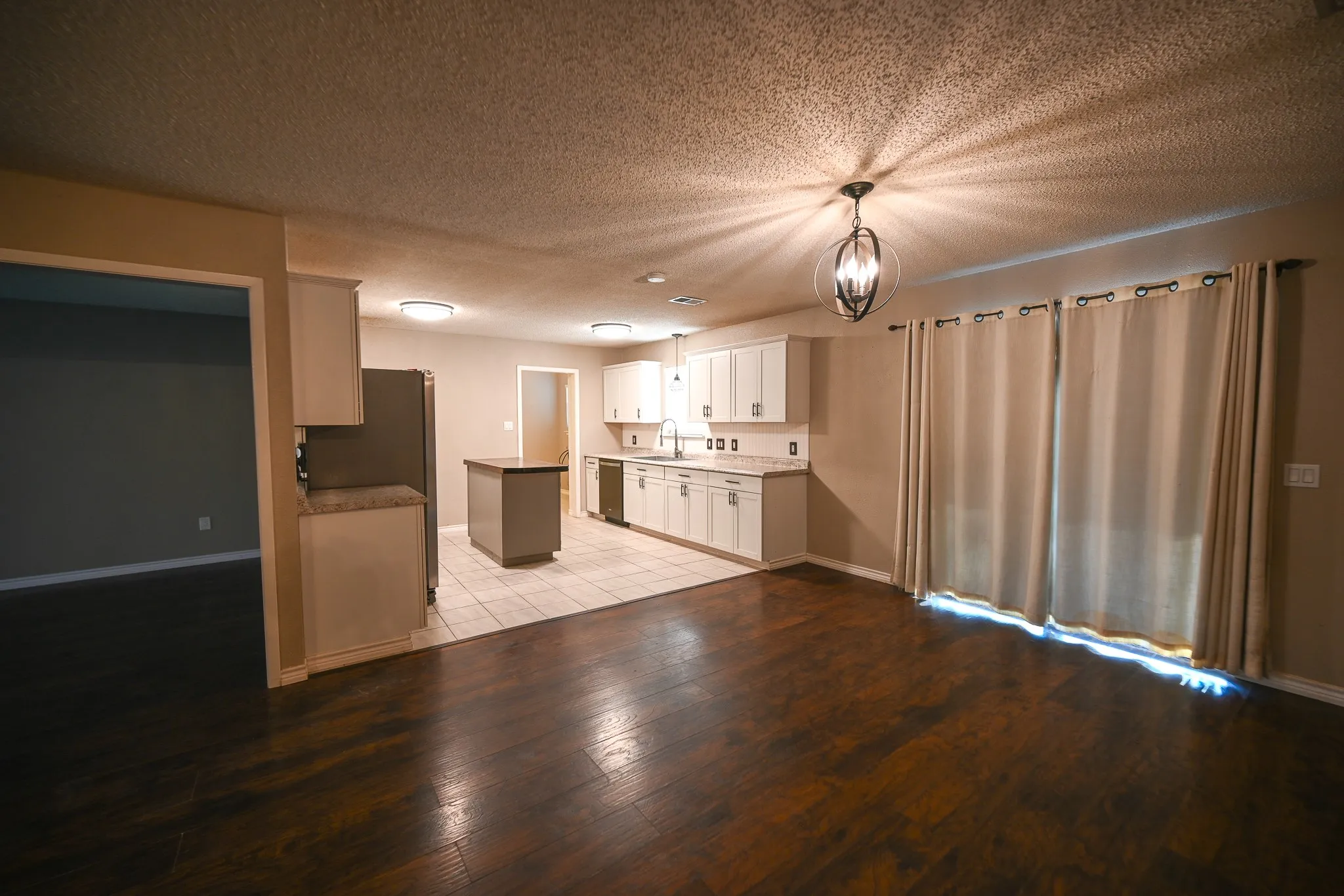 Single Family Residence For Rent in Wise County , 103 Boca Vista Court, Chico, Texas 76431, 3 Bedroom, 2 Bathroom, Garage spaces, 1,621 Sqft, built in 1978, mls#21381313, Real Estate Agent in Chico, Homes For Rent in Wise county, Homes For Rent in Chico, Realtor in Chico Texas, Real Estate Brokerage Independent Realty Texas, Luminita Cordes Realtor