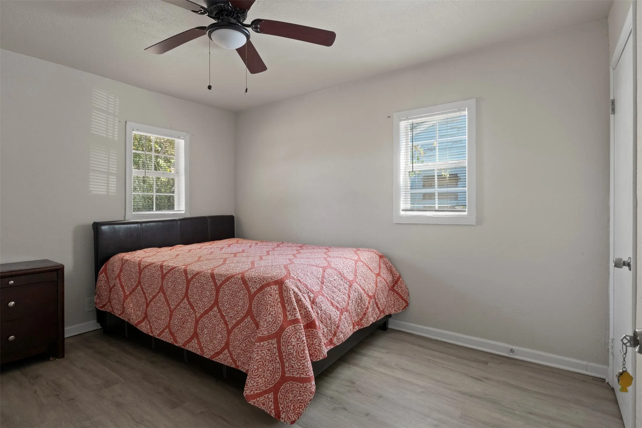 Single Family Residence For Sale in Dallas County , 315 Rea Avenue, Lancaster, Texas 75146, 3 Bedroom, 1 Bathroom, Garage spaces, 1,162 Sqft, built in 1952, mls#21375494, Real Estate Agent in Lancaster, Homes For Sale in Dallas county, Homes For Sale in Lancaster, Realtor in Lancaster Texas, Real Estate Brokerage Independent Realty Texas, Luminita Cordes Realtor