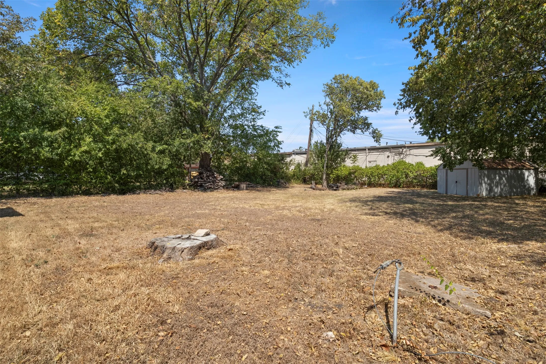 Single Family Residence For Sale in Dallas County , 315 Rea Avenue, Lancaster, Texas 75146, 3 Bedroom, 1 Bathroom, Garage spaces, 1,162 Sqft, built in 1952, mls#21375494, Real Estate Agent in Lancaster, Homes For Sale in Dallas county, Homes For Sale in Lancaster, Realtor in Lancaster Texas, Real Estate Brokerage Independent Realty Texas, Luminita Cordes Realtor