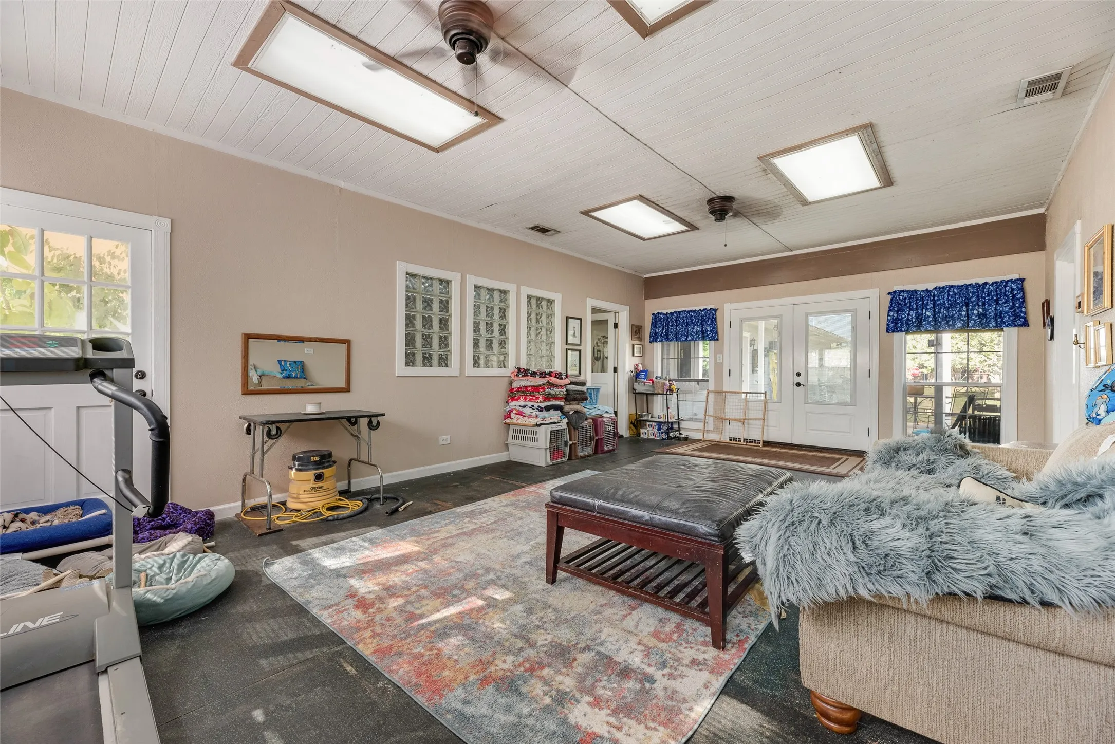 Single Family Residence For Sale in Rockwall County , 2657 Fm 1139, Rockwall, Texas 75032, 4 Bedroom, 3 Bathroom, 2 Garage spaces, 4,078 Sqft, built in 1986, mls#21368799, Real Estate Agent in Rockwall, Homes For Sale in Rockwall county, Homes For Sale in Rockwall, Realtor in Rockwall Texas, Real Estate Brokerage Independent Realty Texas, Luminita Cordes Realtor