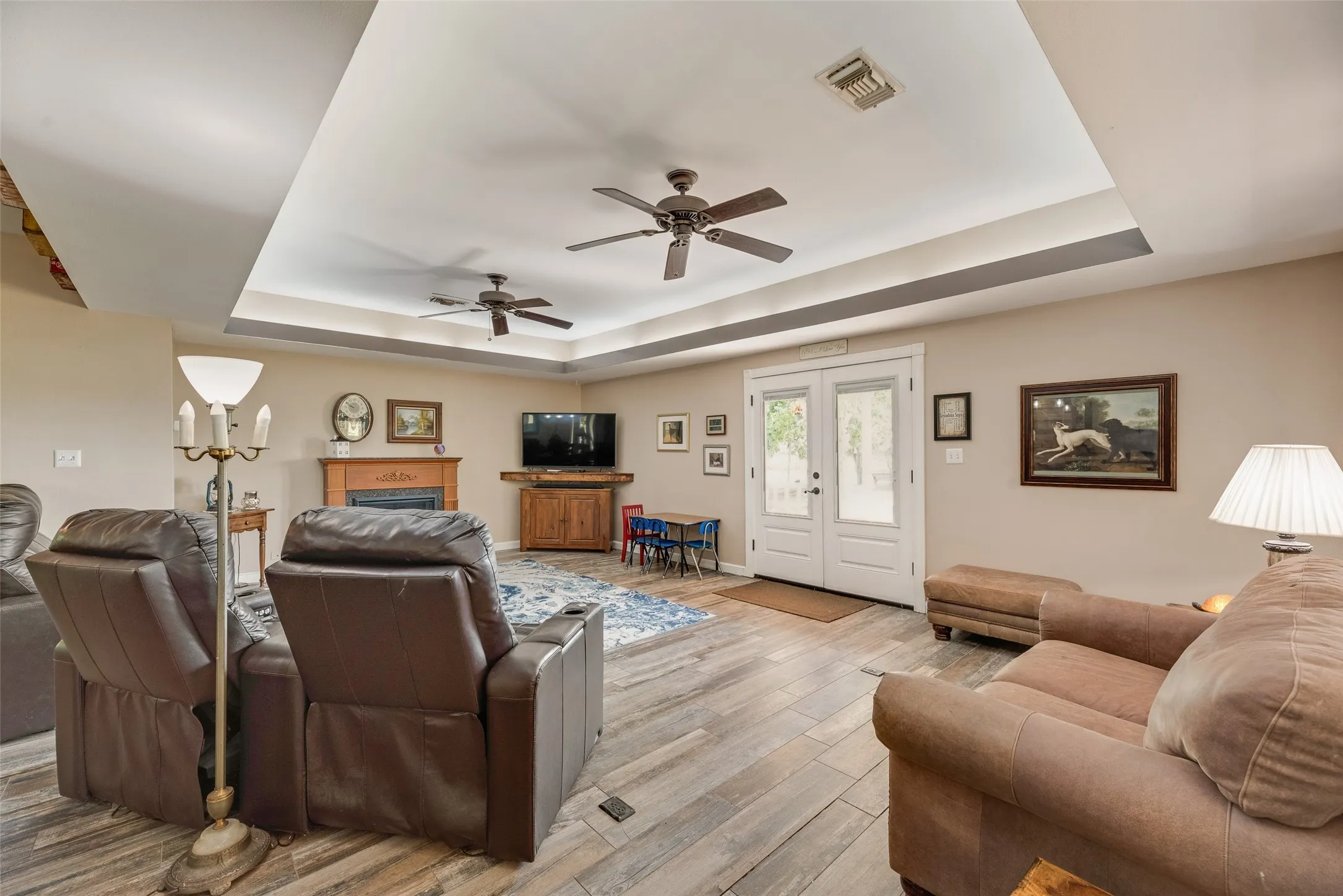 Single Family Residence For Sale in Rockwall County , 2657 Fm 1139, Rockwall, Texas 75032, 4 Bedroom, 3 Bathroom, 2 Garage spaces, 4,078 Sqft, built in 1986, mls#21368799, Real Estate Agent in Rockwall, Homes For Sale in Rockwall county, Homes For Sale in Rockwall, Realtor in Rockwall Texas, Real Estate Brokerage Independent Realty Texas, Luminita Cordes Realtor