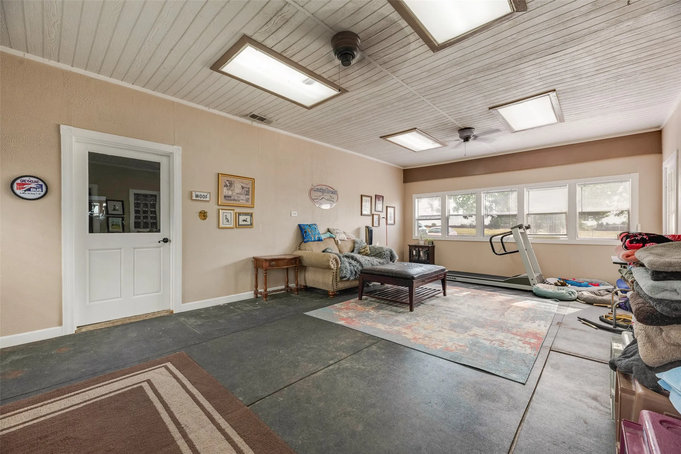 Single Family Residence For Sale in Rockwall County , 2657 Fm 1139, Rockwall, Texas 75032, 4 Bedroom, 3 Bathroom, 2 Garage spaces, 4,078 Sqft, built in 1986, mls#21368799, Real Estate Agent in Rockwall, Homes For Sale in Rockwall county, Homes For Sale in Rockwall, Realtor in Rockwall Texas, Real Estate Brokerage Independent Realty Texas, Luminita Cordes Realtor