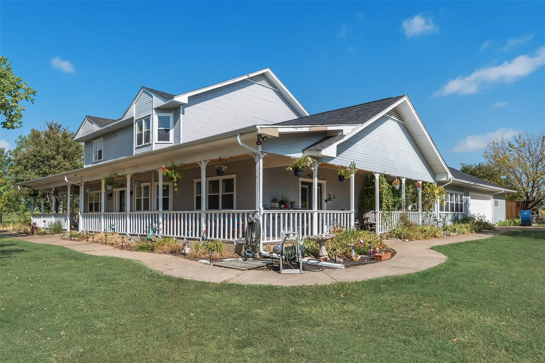 Single Family Residence For Sale in Rockwall County , 2657 Fm 1139, Rockwall, Texas 75032, 4 Bedroom, 3 Bathroom, 2 Garage spaces, 4,078 Sqft, built in 1986, mls#21368799, Real Estate Agent in Rockwall, Homes For Sale in Rockwall county, Homes For Sale in Rockwall, Realtor in Rockwall Texas, Real Estate Brokerage Independent Realty Texas, Luminita Cordes Realtor
