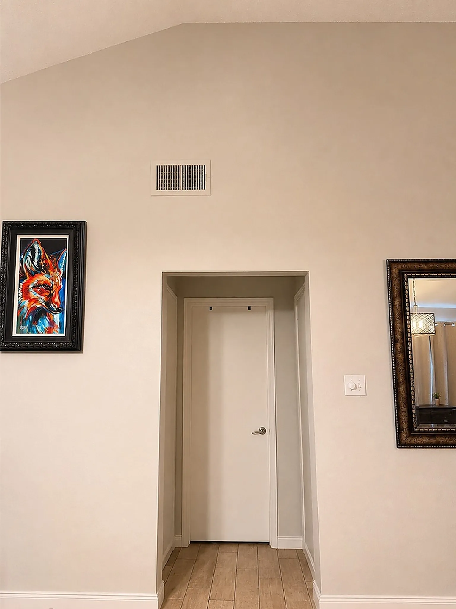 Small hall to guest bath