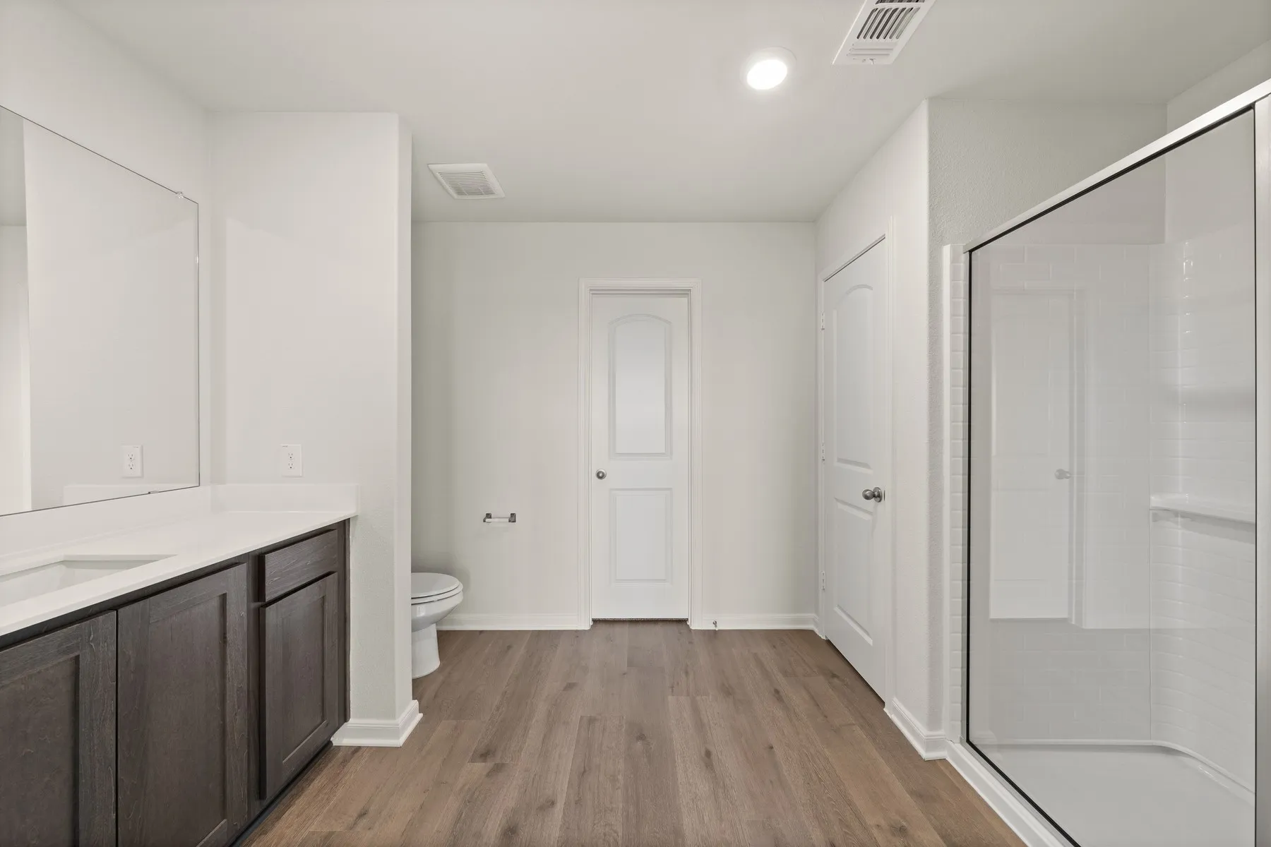 Single Family Residence For Sale in Johnson County , 13413 Gitty Up Circle, Cresson, Texas 76035, 3 Bedroom, 2 Bathroom, 2 Garage spaces, 1,379 Sqft, built in 2025, mls#21381919, Real Estate Agent in Cresson, Homes For Sale in Johnson county, Homes For Sale in Cresson, Realtor in Cresson Texas, Real Estate Brokerage Independent Realty Texas, Luminita Cordes Realtor