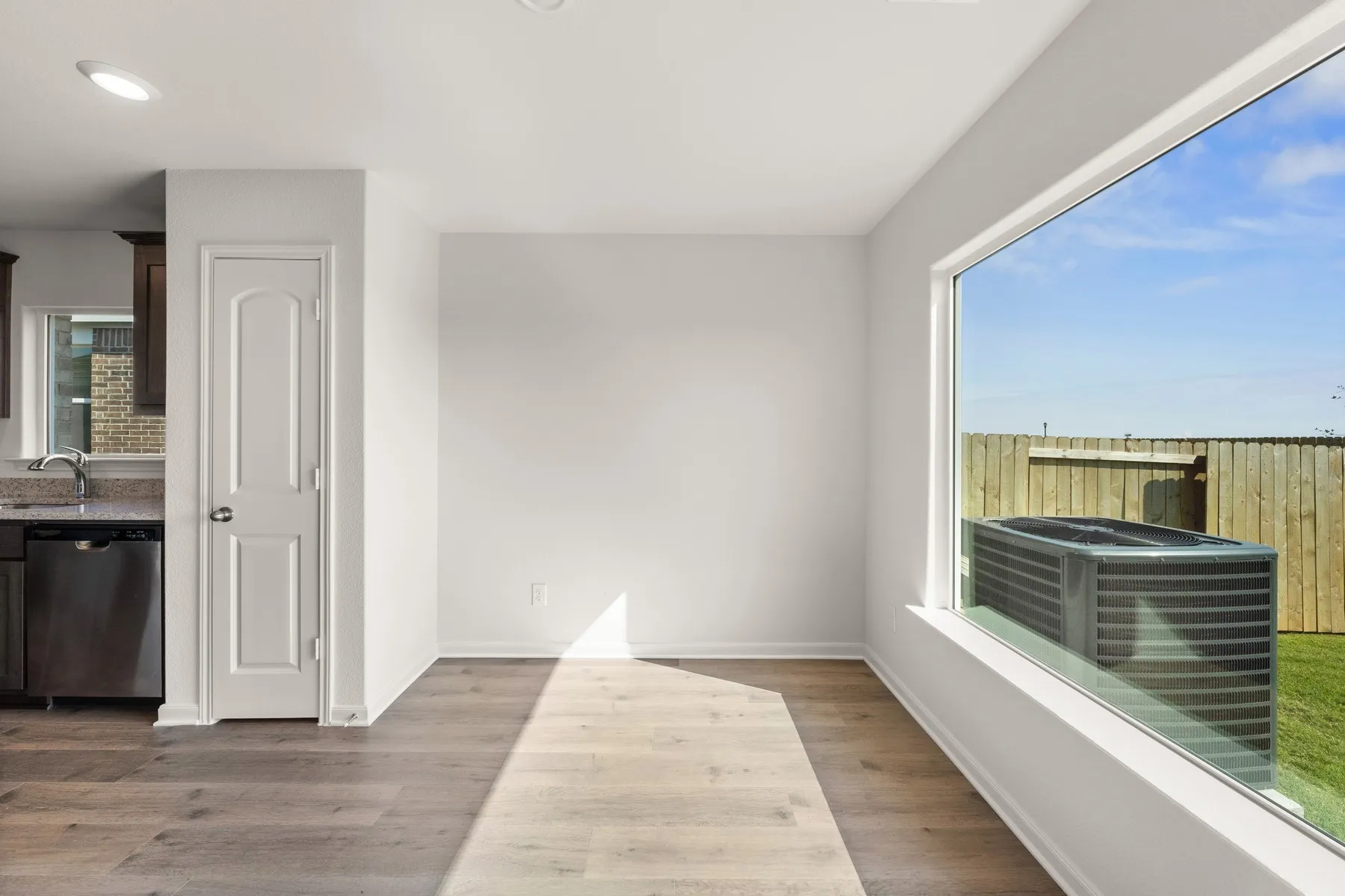 Single Family Residence For Sale in Johnson County , 13413 Gitty Up Circle, Cresson, Texas 76035, 3 Bedroom, 2 Bathroom, 2 Garage spaces, 1,379 Sqft, built in 2025, mls#21381919, Real Estate Agent in Cresson, Homes For Sale in Johnson county, Homes For Sale in Cresson, Realtor in Cresson Texas, Real Estate Brokerage Independent Realty Texas, Luminita Cordes Realtor