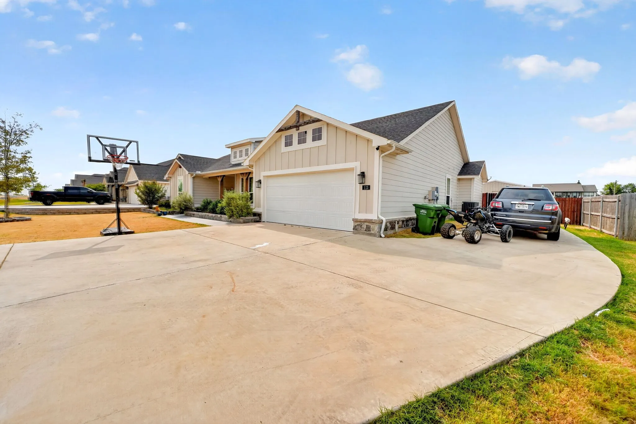 Single Family Residence For Sale in Wise County , 113 Ridgetop Trail, Rhome, Texas 76078, 4 Bedroom, 2 Bathroom, 2 Garage spaces, 2,417 Sqft, built in 2020, mls#21381924, Real Estate Agent in Rhome, Homes For Sale in Wise county, Homes For Sale in Rhome, Realtor in Rhome Texas, Real Estate Brokerage Independent Realty Texas, Luminita Cordes Realtor