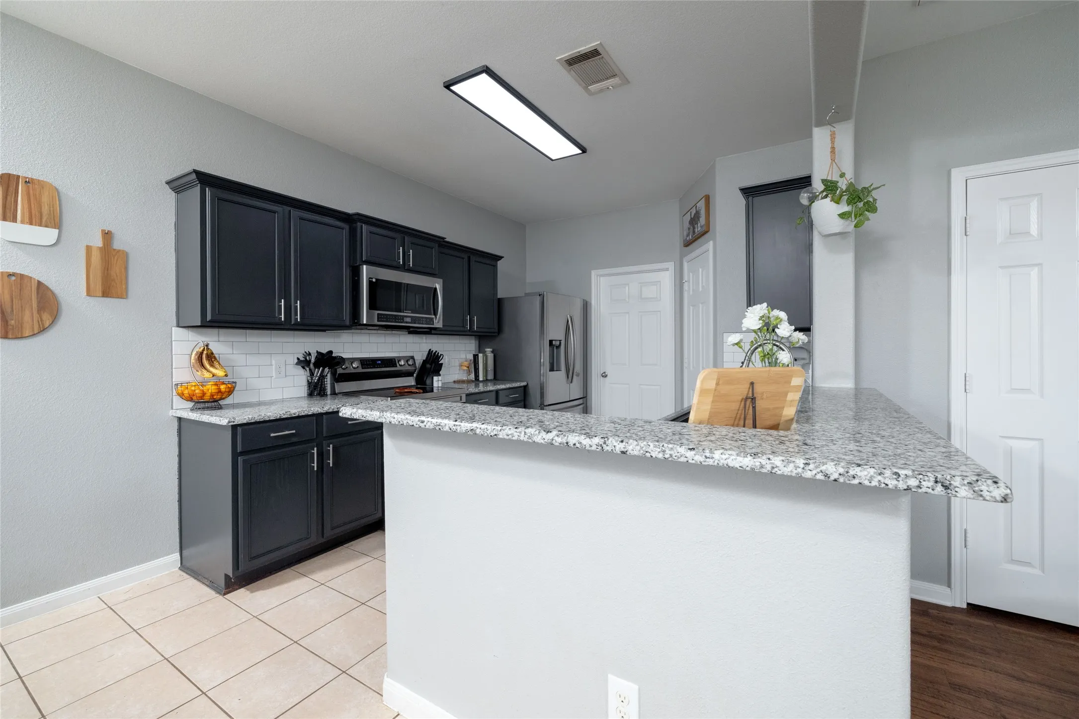 Single Family Residence For Sale in Wise County , 113 Dodge City Court, Newark, Texas 76071, 4 Bedroom, 3 Bathroom, 2 Garage spaces, 2,134 Sqft, built in 2011, mls#21381600, Real Estate Agent in Newark, Homes For Sale in Wise county, Homes For Sale in Newark, Realtor in Newark Texas, Real Estate Brokerage Independent Realty Texas, Luminita Cordes Realtor