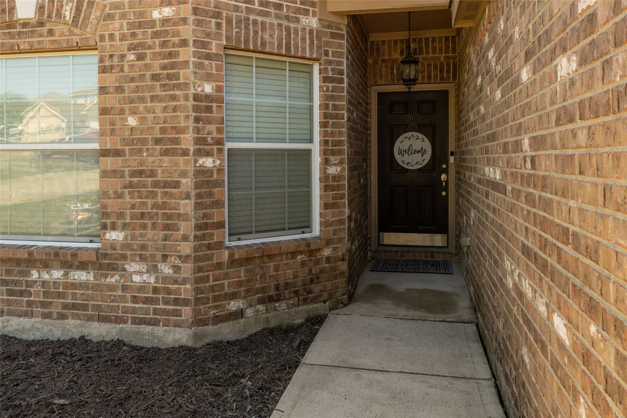 Single Family Residence For Sale in Wise County , 113 Dodge City Court, Newark, Texas 76071, 4 Bedroom, 3 Bathroom, 2 Garage spaces, 2,134 Sqft, built in 2011, mls#21381600, Real Estate Agent in Newark, Homes For Sale in Wise county, Homes For Sale in Newark, Realtor in Newark Texas, Real Estate Brokerage Independent Realty Texas, Luminita Cordes Realtor