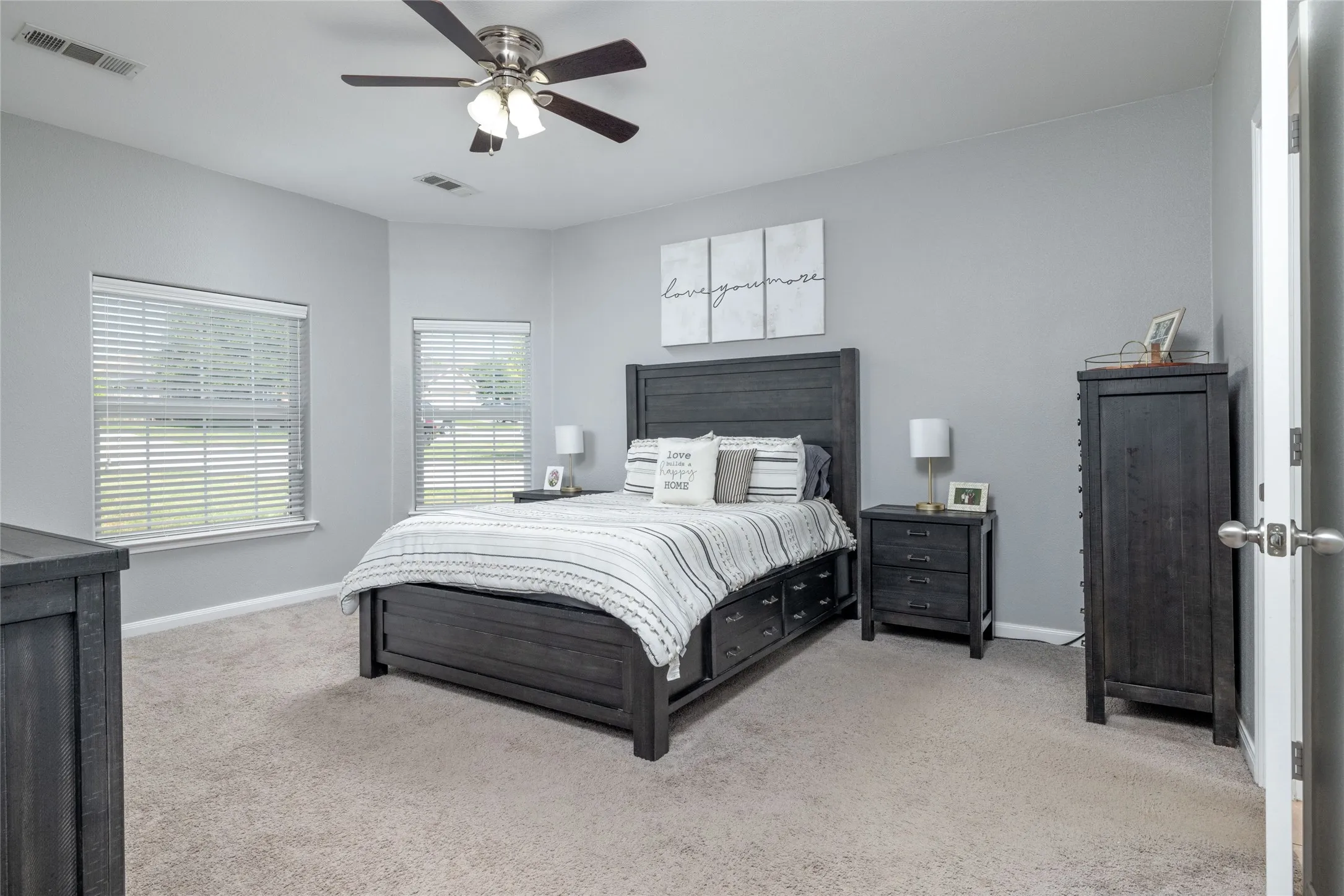 Single Family Residence For Sale in Wise County , 113 Dodge City Court, Newark, Texas 76071, 4 Bedroom, 3 Bathroom, 2 Garage spaces, 2,134 Sqft, built in 2011, mls#21381600, Real Estate Agent in Newark, Homes For Sale in Wise county, Homes For Sale in Newark, Realtor in Newark Texas, Real Estate Brokerage Independent Realty Texas, Luminita Cordes Realtor