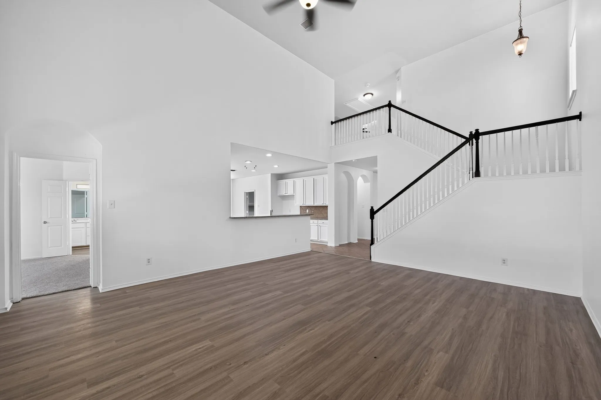 Single Family Residence For Rent in Kaufman County , 1009 Youkum Court, Forney, Texas 75126, 5 Bedroom, 3 Bathroom, 2 Garage spaces, 3,608 Sqft, built in 2006, mls#21381835, Real Estate Agent in Forney, Homes For Rent in Kaufman county, Homes For Rent in Forney, Realtor in Forney Texas, Real Estate Brokerage Independent Realty Texas, Luminita Cordes Realtor