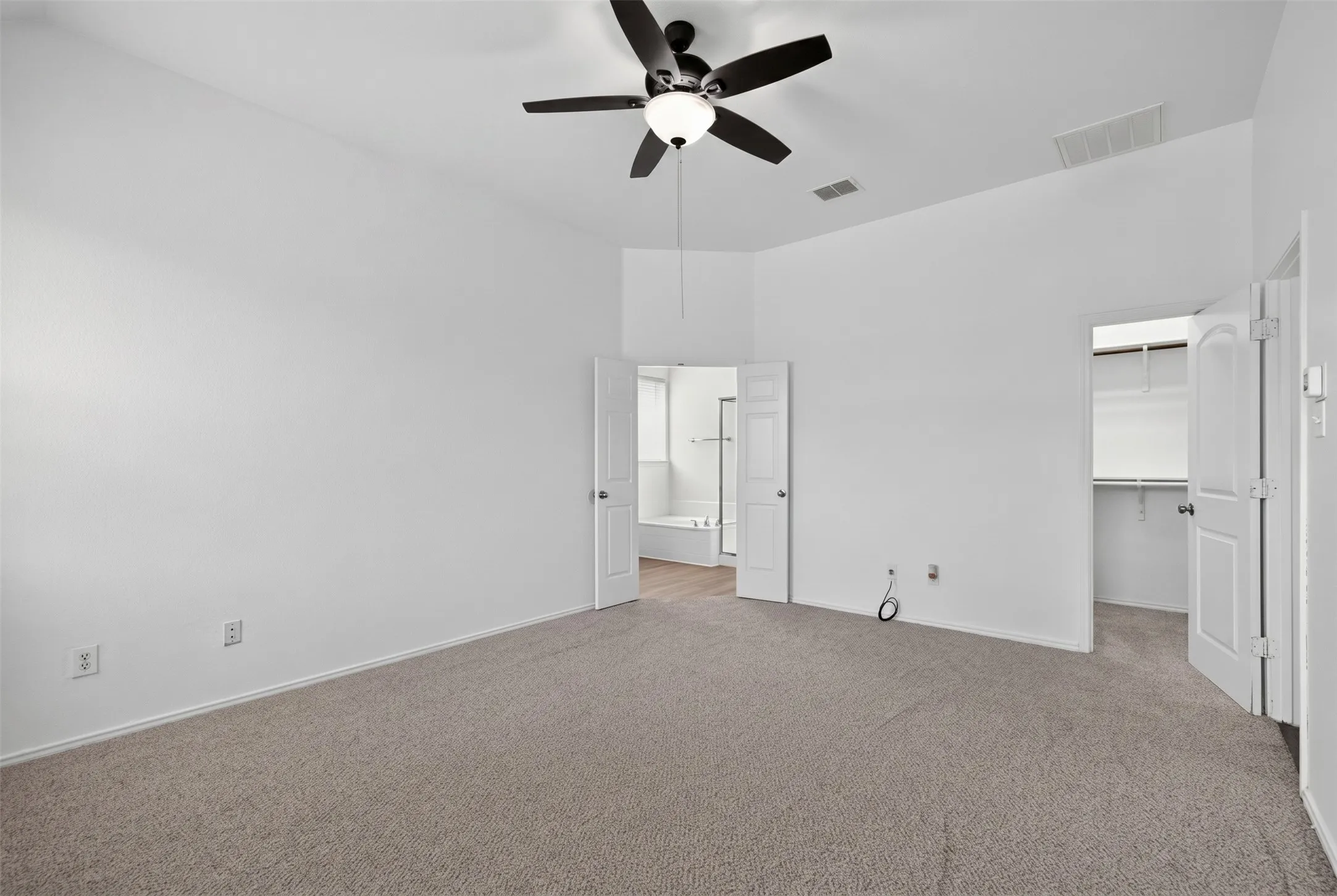 Single Family Residence For Rent in Kaufman County , 1009 Youkum Court, Forney, Texas 75126, 5 Bedroom, 3 Bathroom, 2 Garage spaces, 3,608 Sqft, built in 2006, mls#21381835, Real Estate Agent in Forney, Homes For Rent in Kaufman county, Homes For Rent in Forney, Realtor in Forney Texas, Real Estate Brokerage Independent Realty Texas, Luminita Cordes Realtor