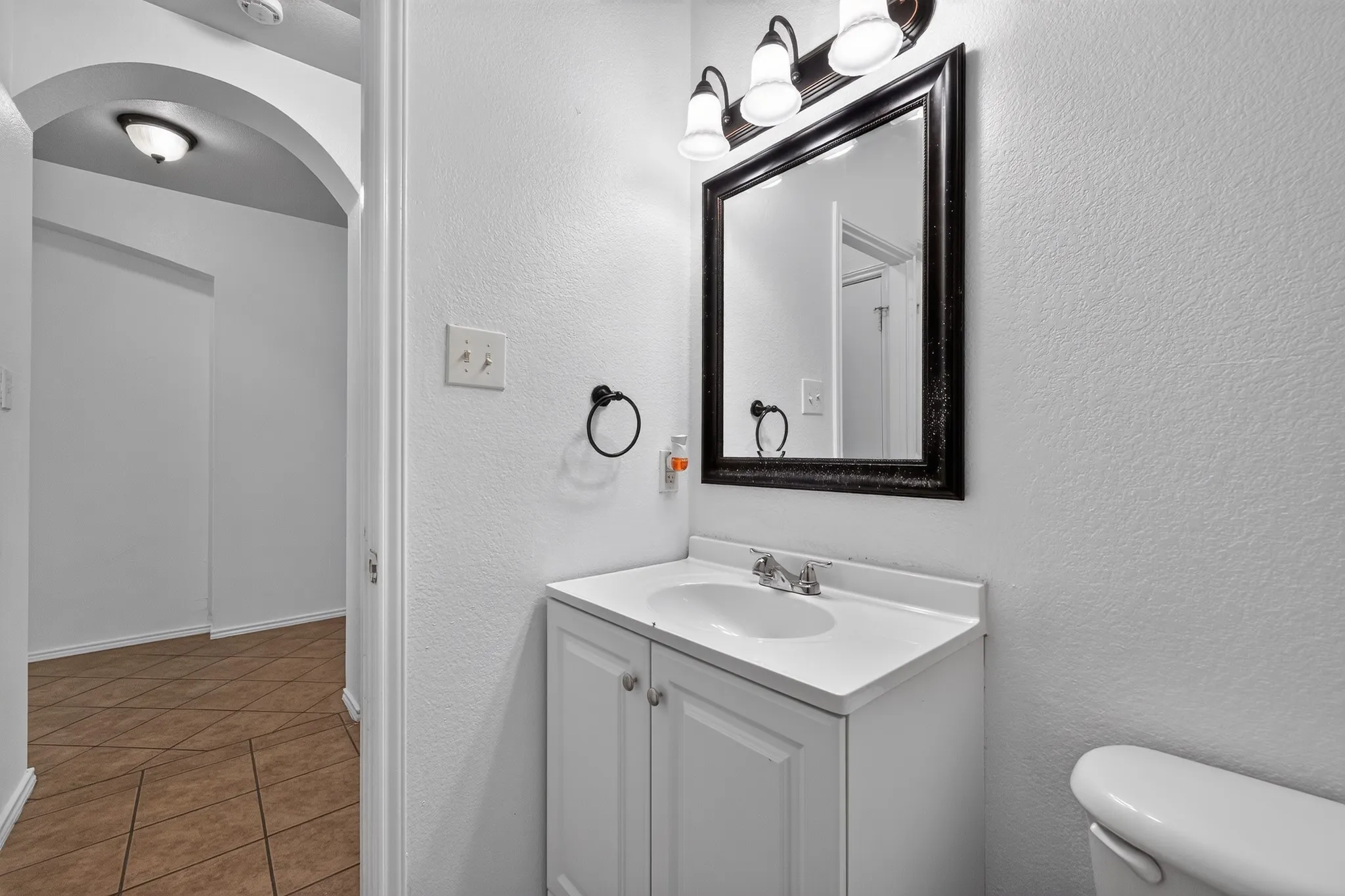 Single Family Residence For Rent in Kaufman County , 1009 Youkum Court, Forney, Texas 75126, 5 Bedroom, 3 Bathroom, 2 Garage spaces, 3,608 Sqft, built in 2006, mls#21381835, Real Estate Agent in Forney, Homes For Rent in Kaufman county, Homes For Rent in Forney, Realtor in Forney Texas, Real Estate Brokerage Independent Realty Texas, Luminita Cordes Realtor