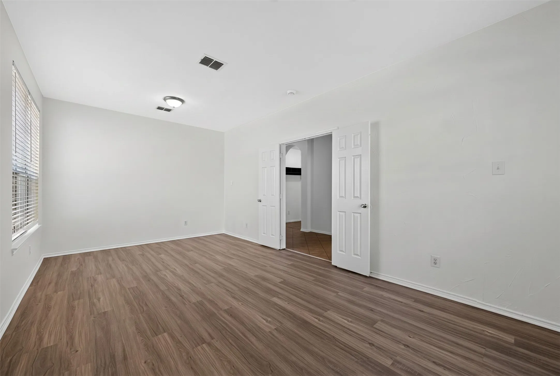 Single Family Residence For Rent in Kaufman County , 1009 Youkum Court, Forney, Texas 75126, 5 Bedroom, 3 Bathroom, 2 Garage spaces, 3,608 Sqft, built in 2006, mls#21381835, Real Estate Agent in Forney, Homes For Rent in Kaufman county, Homes For Rent in Forney, Realtor in Forney Texas, Real Estate Brokerage Independent Realty Texas, Luminita Cordes Realtor