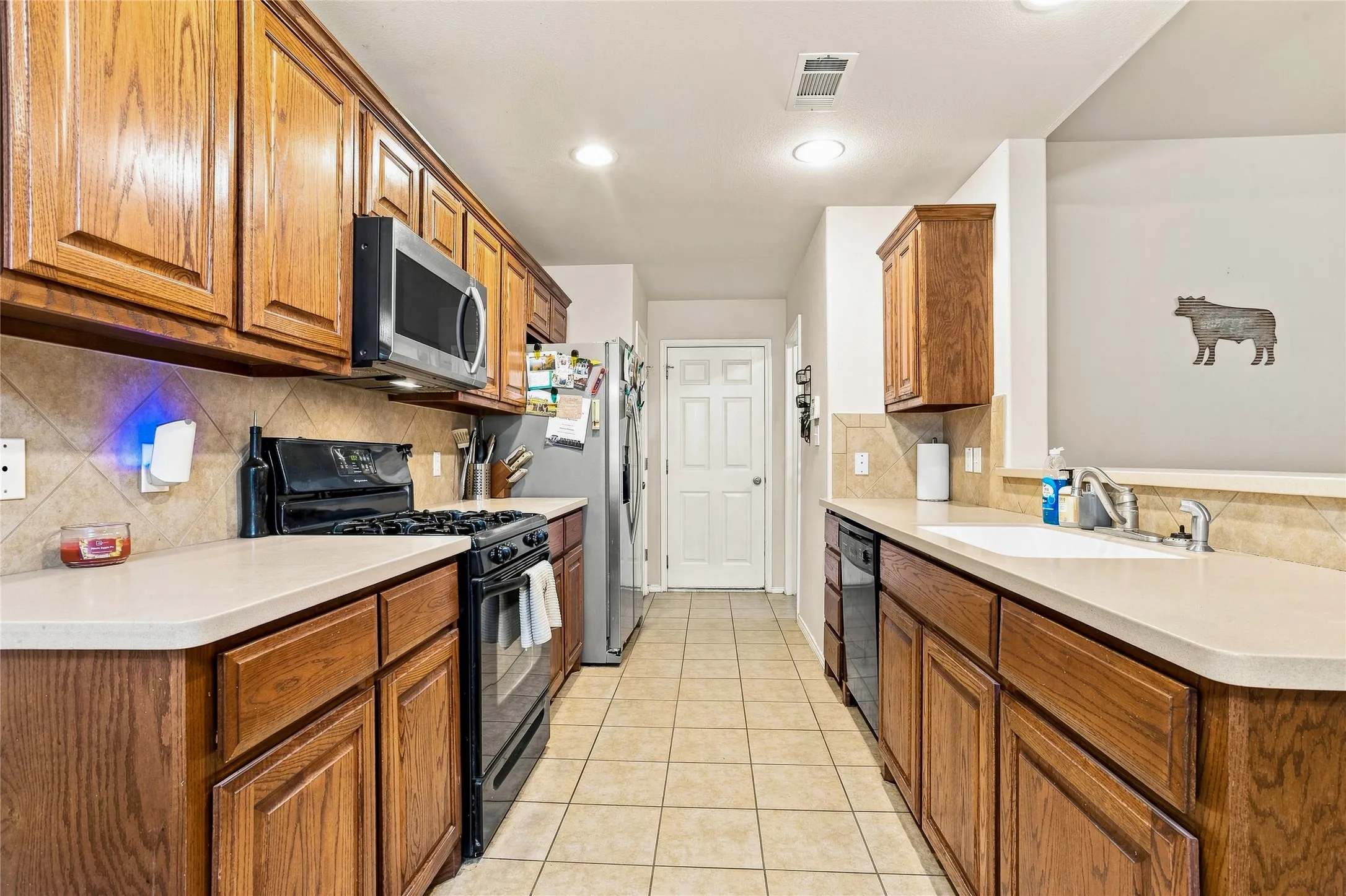 Gas Cooktop In The Galley Kitchen