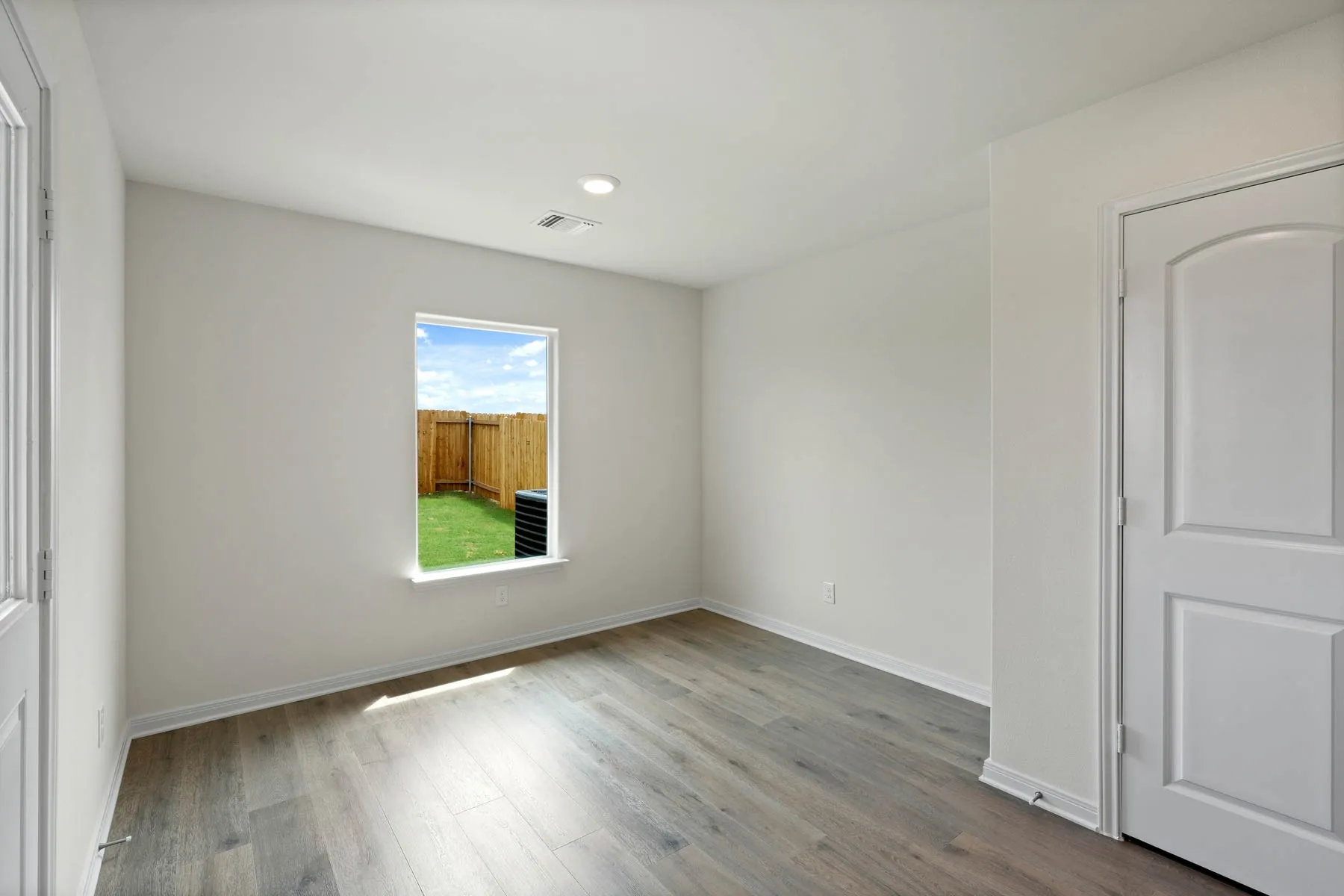 Single Family Residence For Rent in Johnson County , 13409 Stage Coach Lane, Cresson, Texas 76035, 3 Bedroom, 2 Bathroom, 2 Garage spaces, 1,658 Sqft, built in 2026, mls#21381950, Real Estate Agent in Cresson, Homes For Rent in Johnson county, Homes For Rent in Cresson, Realtor in Cresson Texas, Real Estate Brokerage Independent Realty Texas, Luminita Cordes Realtor