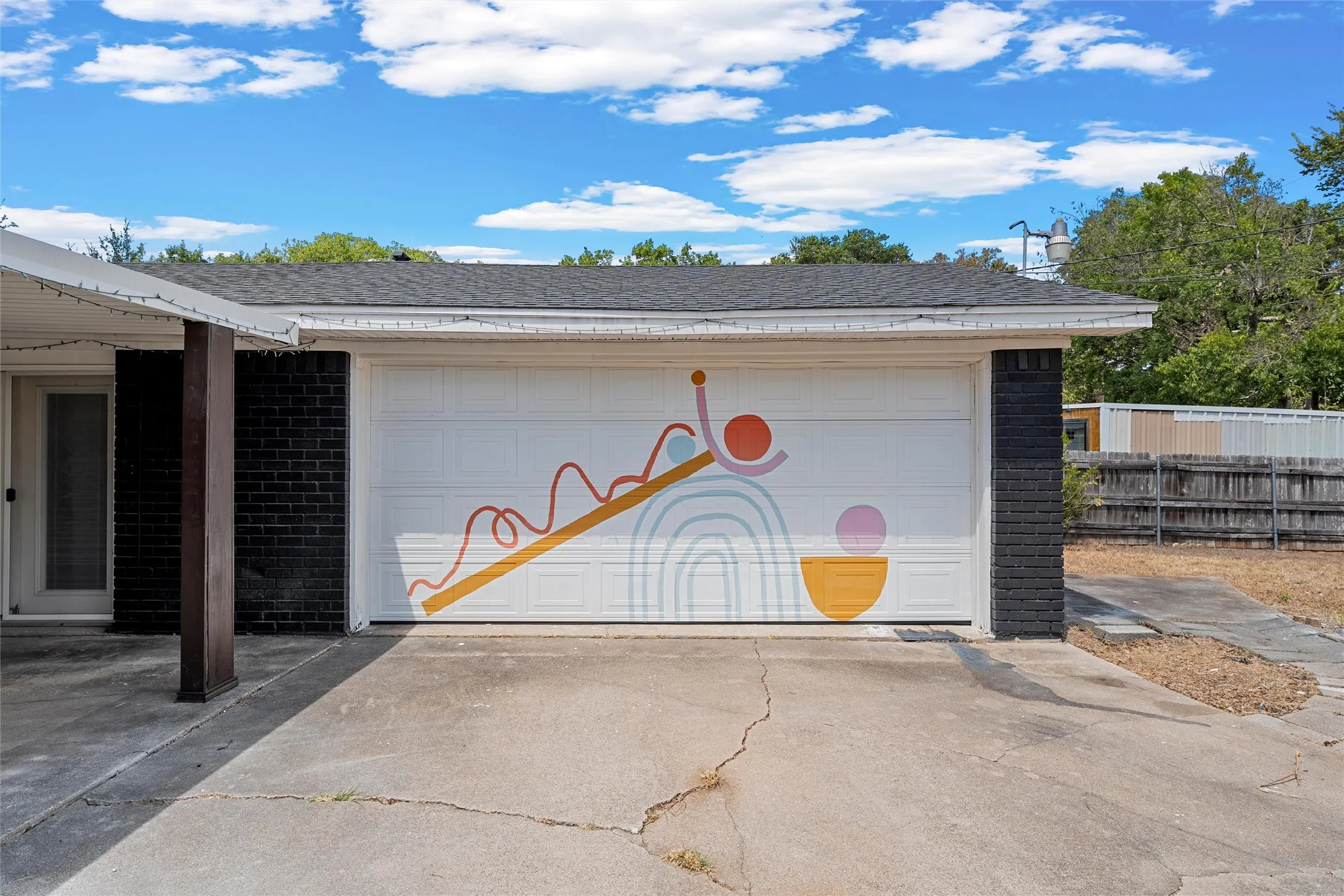 Single Family Residence For Sale in Mc Lennan County , 5831 Caldwell Street, Waco, Texas 76710, 3 Bedroom, 2 Bathroom, 2 Garage spaces, 1,519 Sqft, built in 1964, mls#21380883, Real Estate Agent in Waco, Homes For Sale in Mc Lennan county, Homes For Sale in Waco, Realtor in Waco Texas, Real Estate Brokerage Independent Realty Texas, Luminita Cordes Realtor