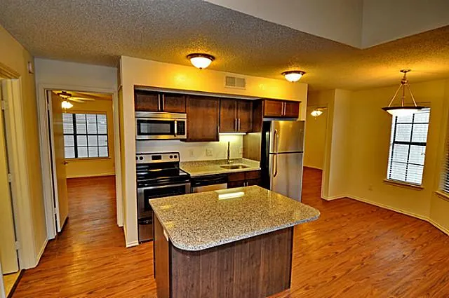 Apartment For Rent in Dallas County , 6910 Skillman Street 2012, Dallas, Texas 75231, 2 Bedroom, 2 Bathroom, Garage spaces, 917 Sqft, built in 1983, mls#21381961, Real Estate Agent in Dallas, Homes For Rent in Dallas county, Homes For Rent in Dallas, Realtor in Dallas Texas, Real Estate Brokerage Independent Realty Texas, Luminita Cordes Realtor