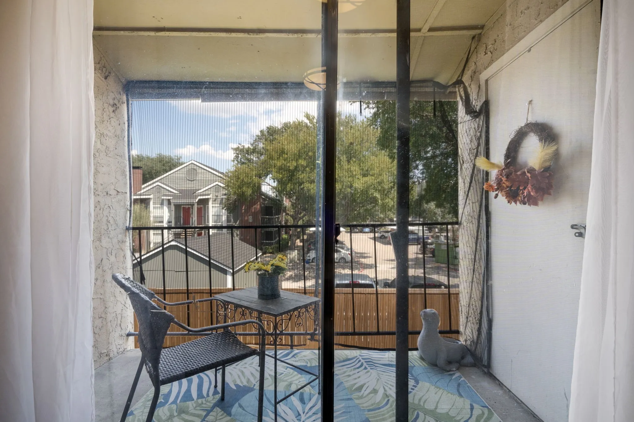Condominium For Sale in Collin County , 4748 Old Bent Tree Lane 802, Dallas, Texas 75287, 1 Bedroom, 1 Bathroom, 1 Garage spaces, 537 Sqft, built in 1985, mls#21371317, Real Estate Agent in Dallas, Homes For Sale in Collin county, Homes For Sale in Dallas, Realtor in Dallas Texas, Real Estate Brokerage Independent Realty Texas, Luminita Cordes Realtor