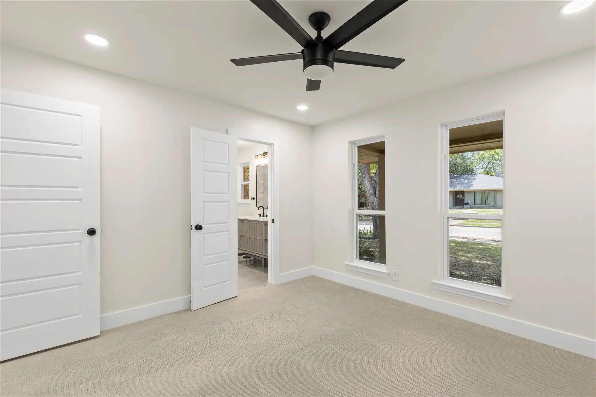 Single Family Residence For Rent in Collin County , 2705 Chadwick Drive, Plano, Texas 75075, 4 Bedroom, 3 Bathroom, 2 Garage spaces, 1,807 Sqft, built in 1972, mls#21381968, Real Estate Agent in Plano, Homes For Rent in Collin county, Homes For Rent in Plano, Realtor in Plano Texas, Real Estate Brokerage Independent Realty Texas, Luminita Cordes Realtor