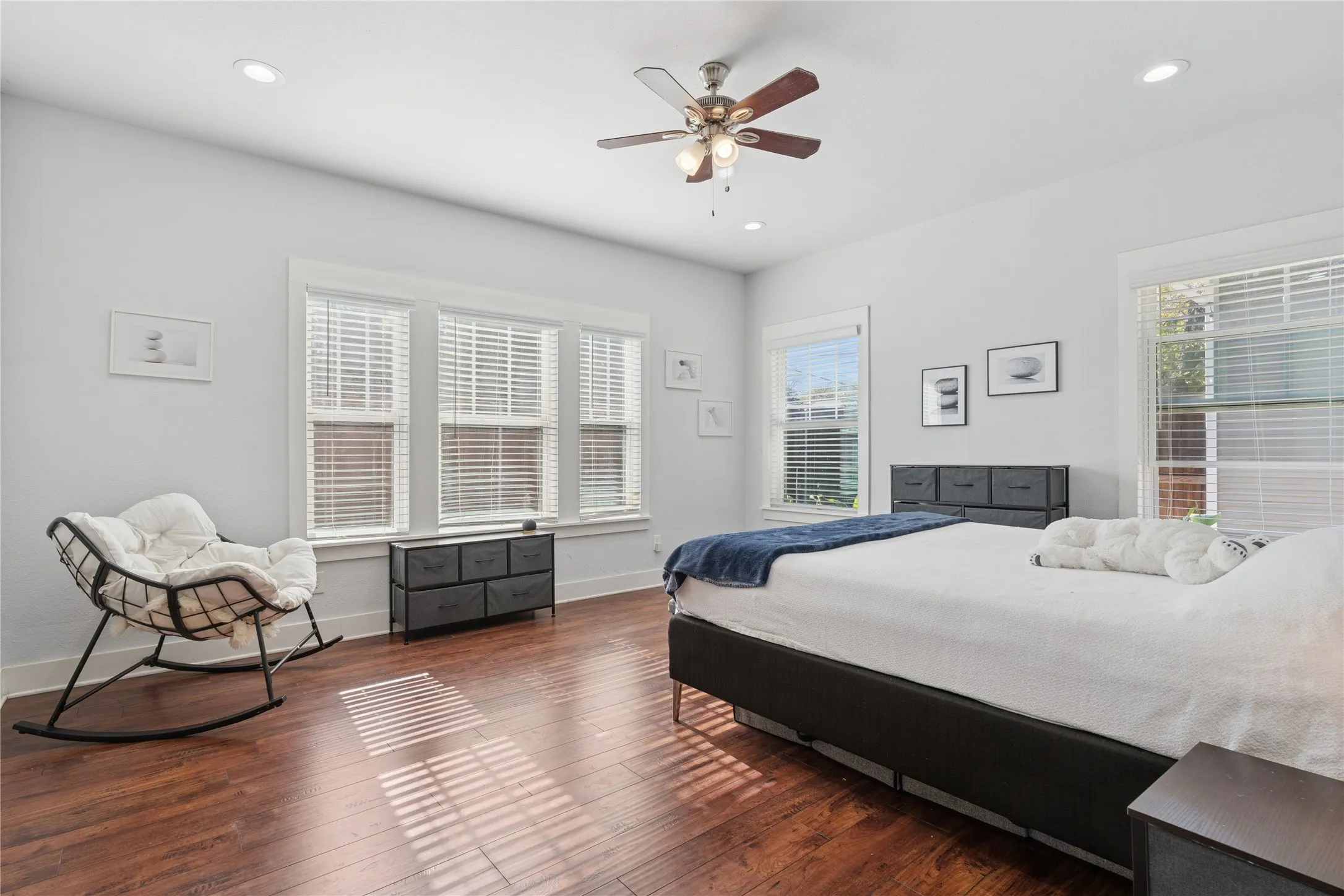 Single Family Residence For Rent in Tarrant County , 2844 S Adams Street, Fort Worth, Texas 76110, 3 Bedroom, 2 Bathroom, 2 Garage spaces, 1,885 Sqft, built in 1921, mls#21381972, Real Estate Agent in Fort Worth, Homes For Rent in Tarrant county, Homes For Rent in Fort Worth, Realtor in Fort Worth Texas, Real Estate Brokerage Independent Realty Texas, Luminita Cordes Realtor