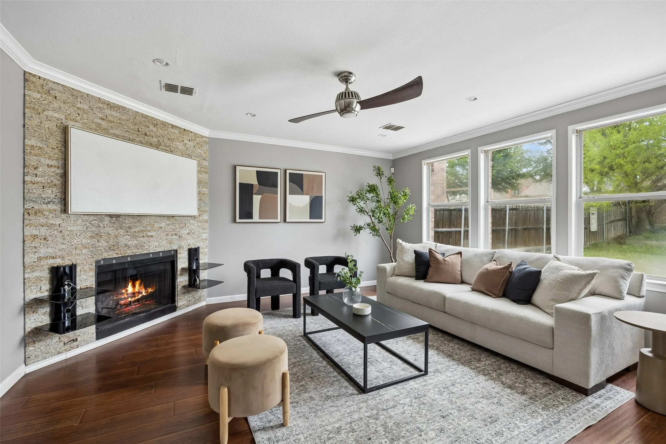 Single Family Residence For Rent in Collin County , 320 Mesa Verde Way, Wylie, Texas 75098, 4 Bedroom, 3 Bathroom, 2 Garage spaces, 2,603 Sqft, built in 2005, mls#21381962, Real Estate Agent in Wylie, Homes For Rent in Collin county, Homes For Rent in Wylie, Realtor in Wylie Texas, Real Estate Brokerage Independent Realty Texas, Luminita Cordes Realtor