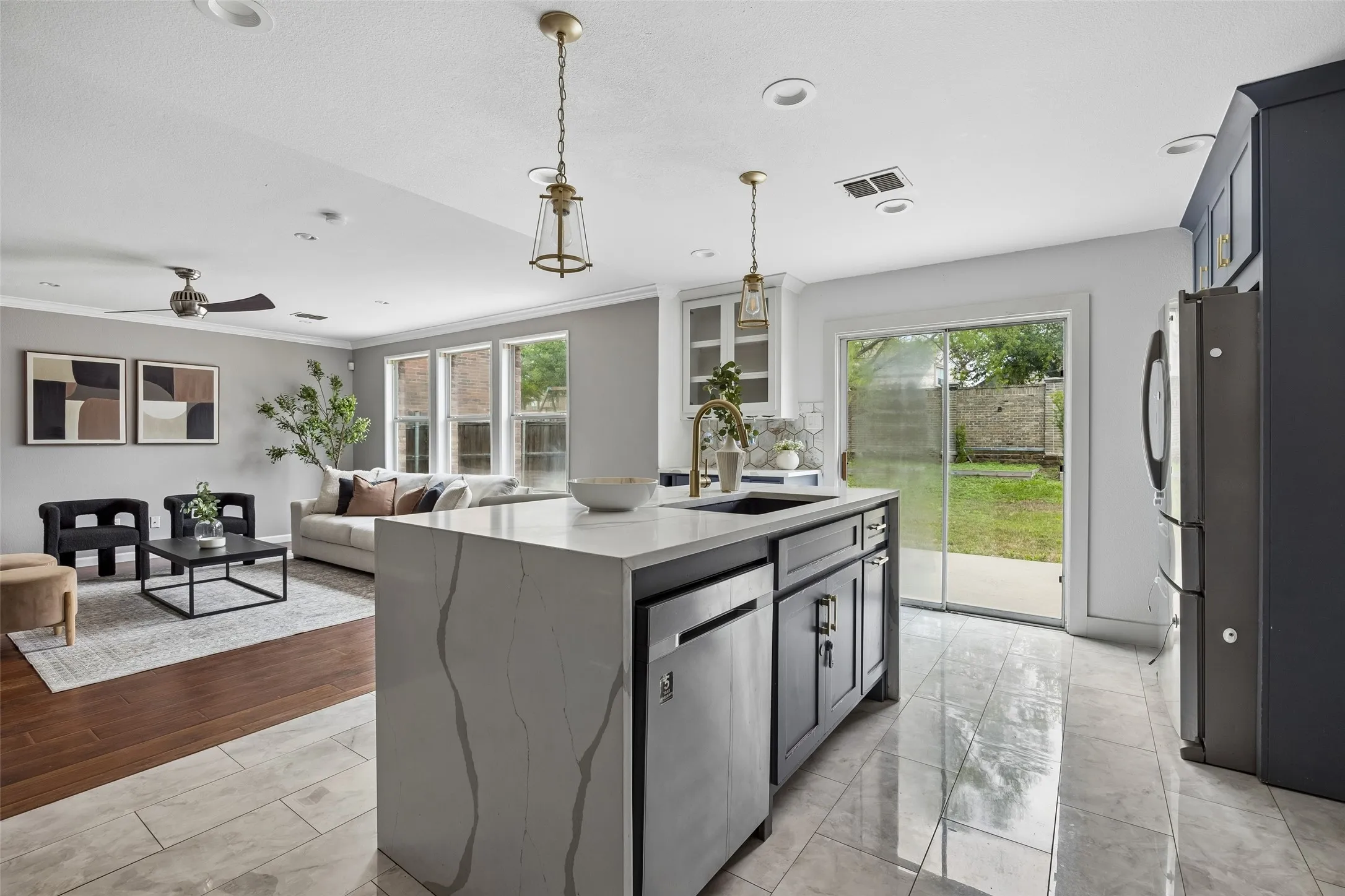 Single Family Residence For Rent in Collin County , 320 Mesa Verde Way, Wylie, Texas 75098, 4 Bedroom, 3 Bathroom, 2 Garage spaces, 2,603 Sqft, built in 2005, mls#21381962, Real Estate Agent in Wylie, Homes For Rent in Collin county, Homes For Rent in Wylie, Realtor in Wylie Texas, Real Estate Brokerage Independent Realty Texas, Luminita Cordes Realtor