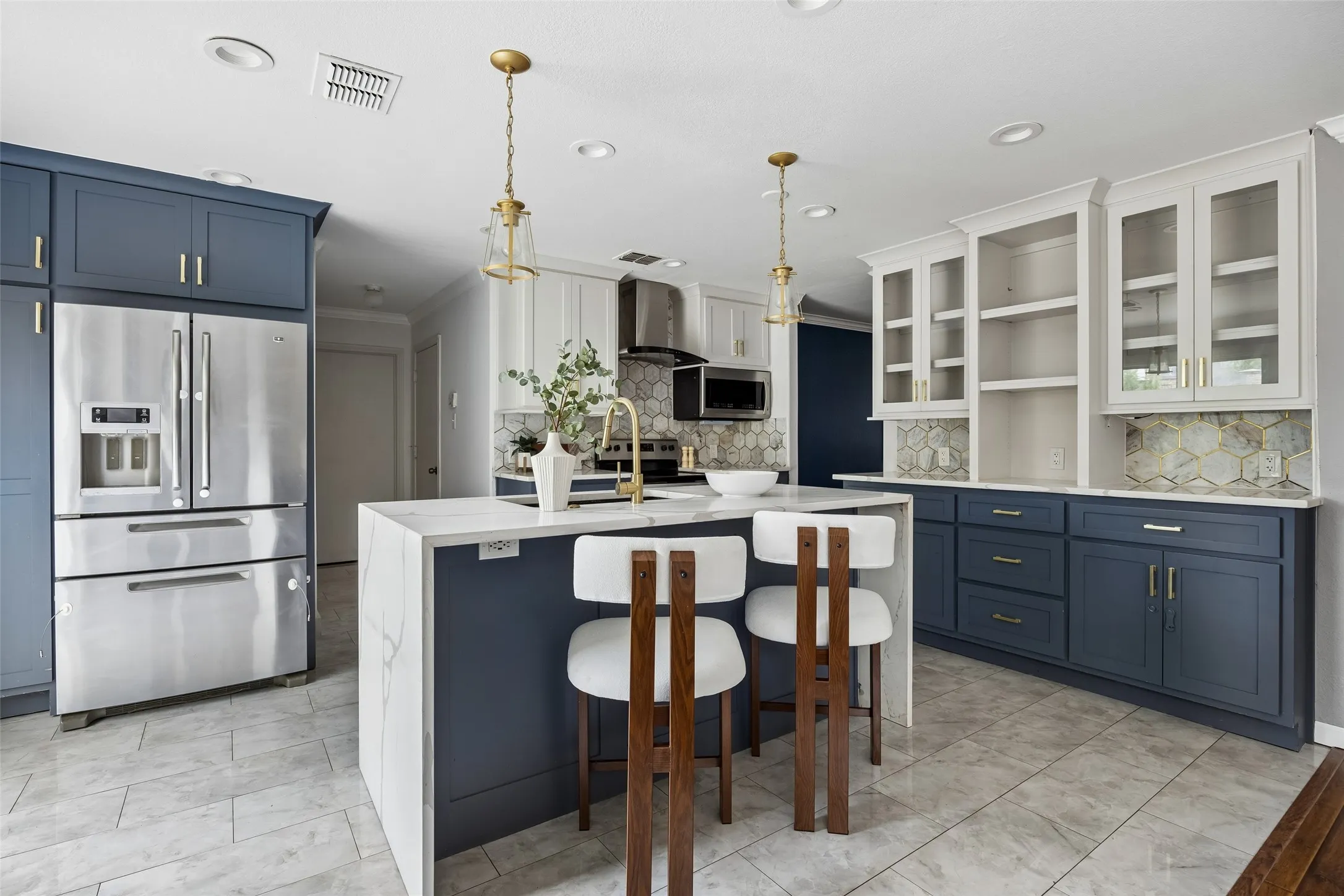 Single Family Residence For Rent in Collin County , 320 Mesa Verde Way, Wylie, Texas 75098, 4 Bedroom, 3 Bathroom, 2 Garage spaces, 2,603 Sqft, built in 2005, mls#21381962, Real Estate Agent in Wylie, Homes For Rent in Collin county, Homes For Rent in Wylie, Realtor in Wylie Texas, Real Estate Brokerage Independent Realty Texas, Luminita Cordes Realtor