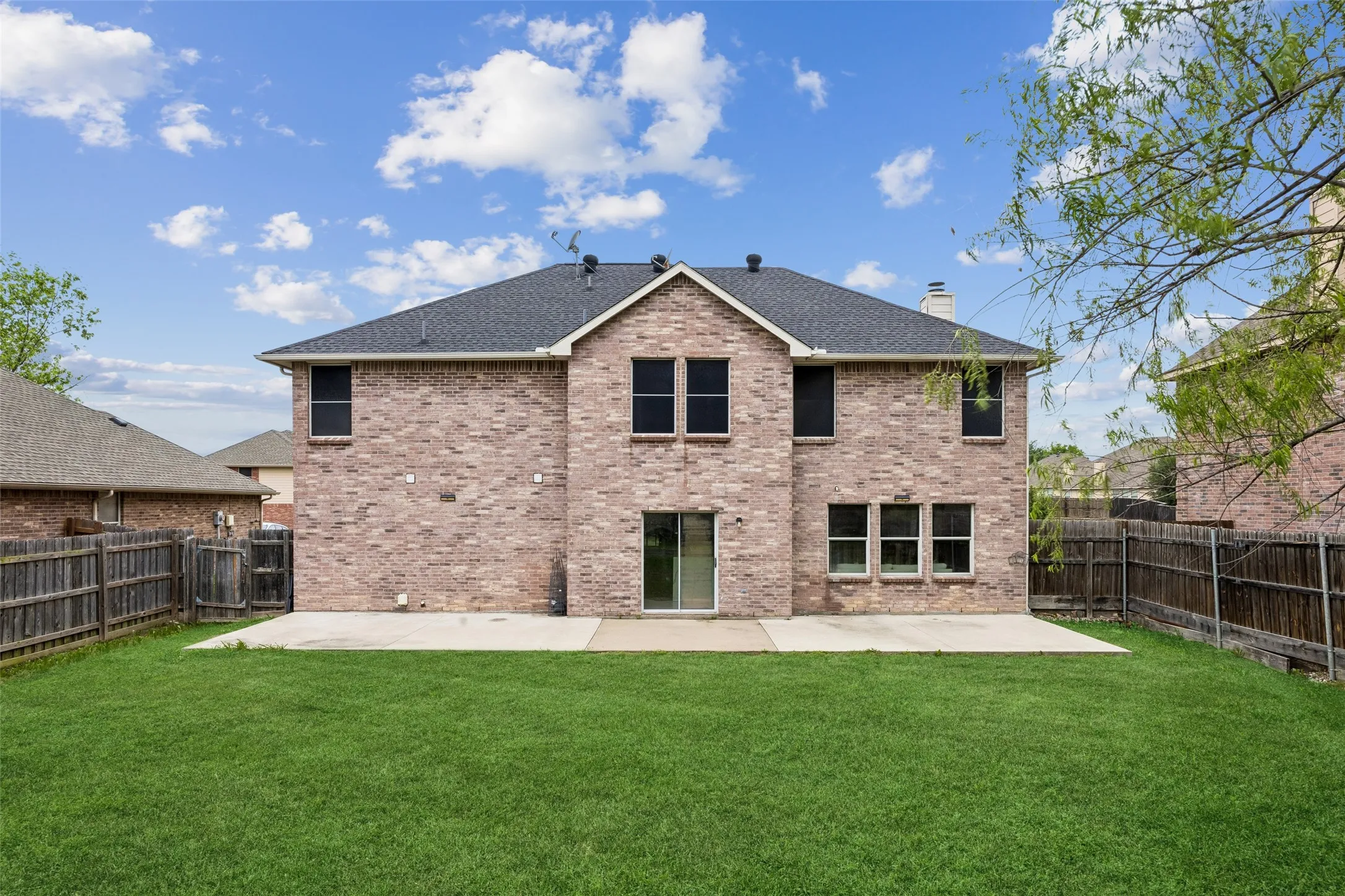 Single Family Residence For Rent in Collin County , 320 Mesa Verde Way, Wylie, Texas 75098, 4 Bedroom, 3 Bathroom, 2 Garage spaces, 2,603 Sqft, built in 2005, mls#21381962, Real Estate Agent in Wylie, Homes For Rent in Collin county, Homes For Rent in Wylie, Realtor in Wylie Texas, Real Estate Brokerage Independent Realty Texas, Luminita Cordes Realtor