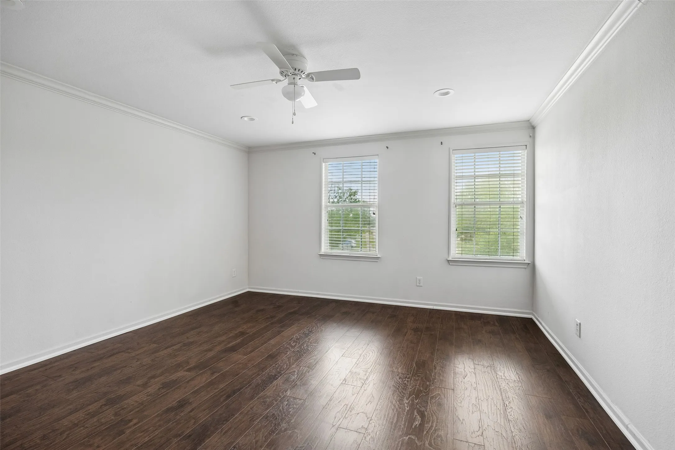 Single Family Residence For Rent in Collin County , 320 Mesa Verde Way, Wylie, Texas 75098, 4 Bedroom, 3 Bathroom, 2 Garage spaces, 2,603 Sqft, built in 2005, mls#21381962, Real Estate Agent in Wylie, Homes For Rent in Collin county, Homes For Rent in Wylie, Realtor in Wylie Texas, Real Estate Brokerage Independent Realty Texas, Luminita Cordes Realtor