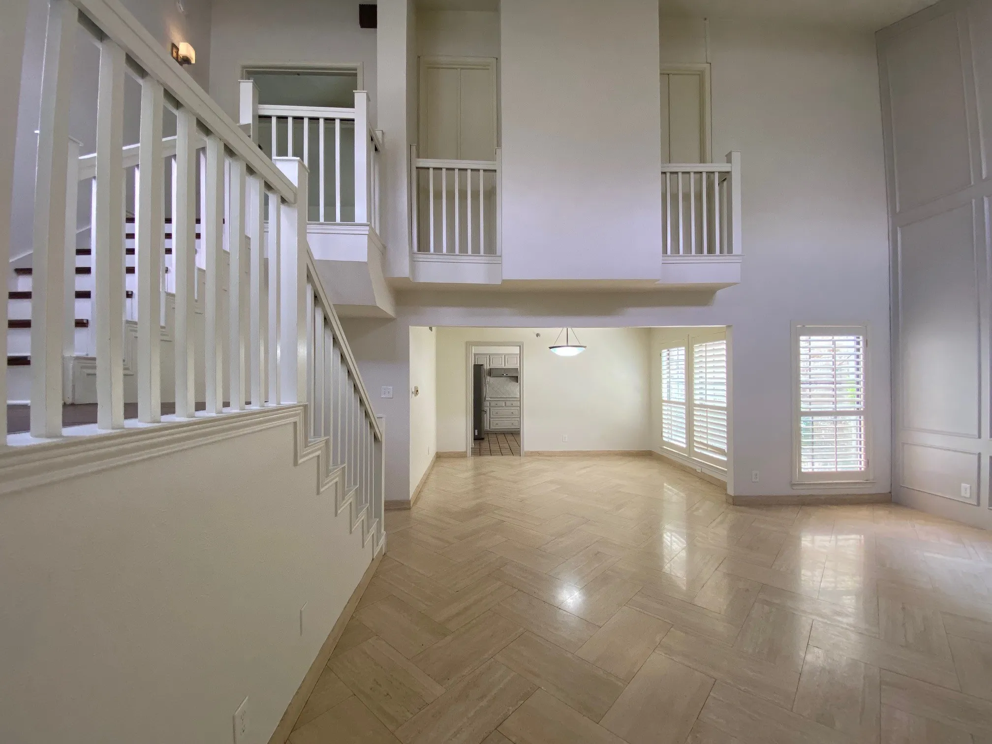 Single Family Residence For Rent in Dallas County , 3112 San Jacinto Street, Dallas, Texas 75204, 2 Bedroom, 2 Bathroom, 1 Garage spaces, 2,052 Sqft, built in 1983, mls#21381974, Real Estate Agent in Dallas, Homes For Rent in Dallas county, Homes For Rent in Dallas, Realtor in Dallas Texas, Real Estate Brokerage Independent Realty Texas, Luminita Cordes Realtor