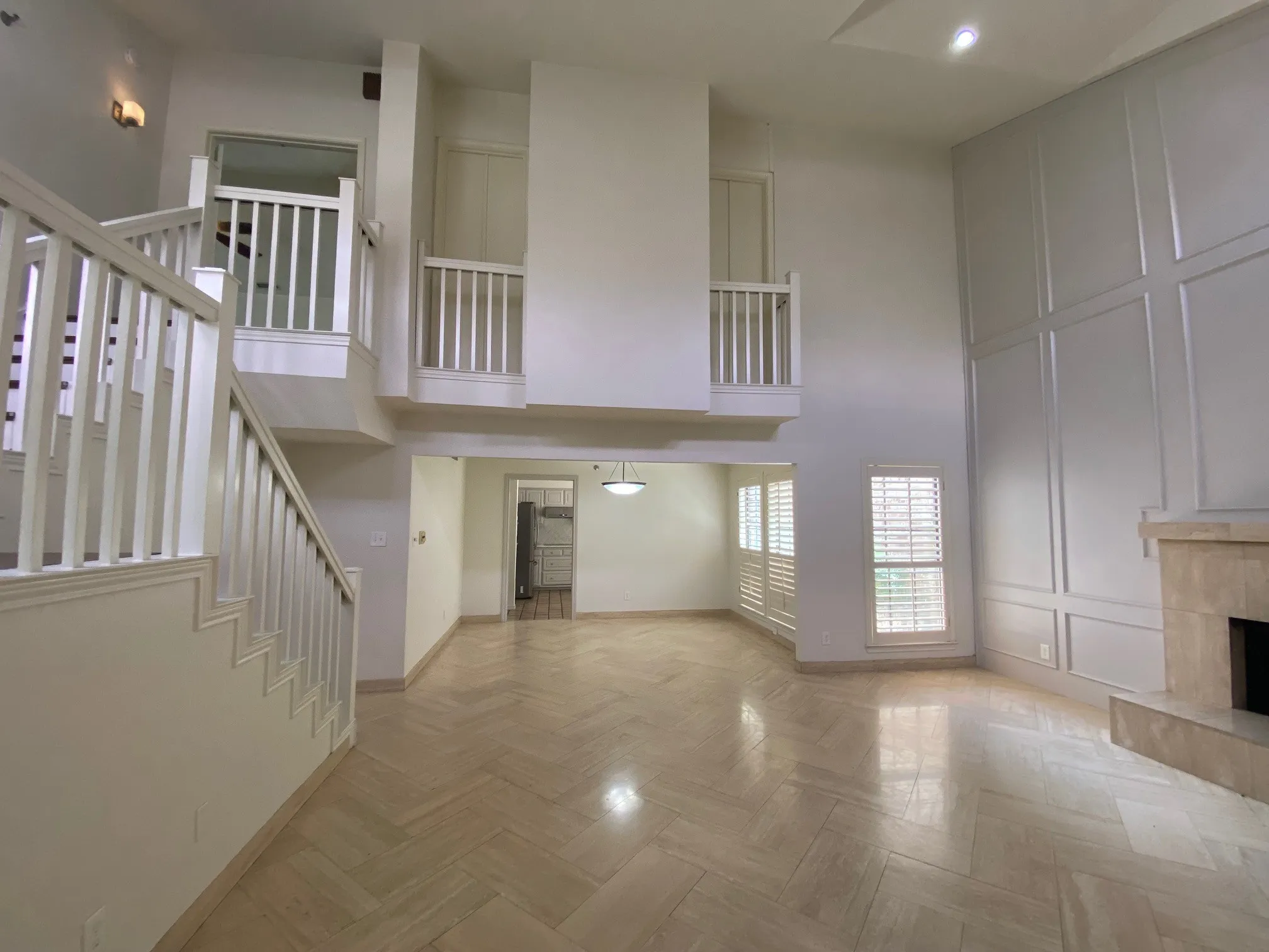 Single Family Residence For Rent in Dallas County , 3112 San Jacinto Street, Dallas, Texas 75204, 2 Bedroom, 2 Bathroom, 1 Garage spaces, 2,052 Sqft, built in 1983, mls#21381974, Real Estate Agent in Dallas, Homes For Rent in Dallas county, Homes For Rent in Dallas, Realtor in Dallas Texas, Real Estate Brokerage Independent Realty Texas, Luminita Cordes Realtor