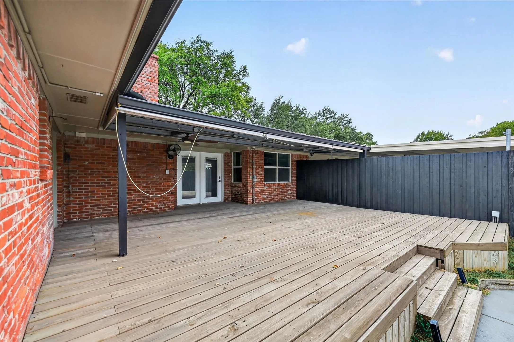 Single Family Residence For Sale in Collin County , 2321 Merrimac Drive, Plano, Texas 75075, 4 Bedroom, 3 Bathroom, 2 Garage spaces, 2,402 Sqft, built in 1973, mls#21381802, Real Estate Agent in Plano, Homes For Sale in Collin county, Homes For Sale in Plano, Realtor in Plano Texas, Real Estate Brokerage Independent Realty Texas, Luminita Cordes Realtor