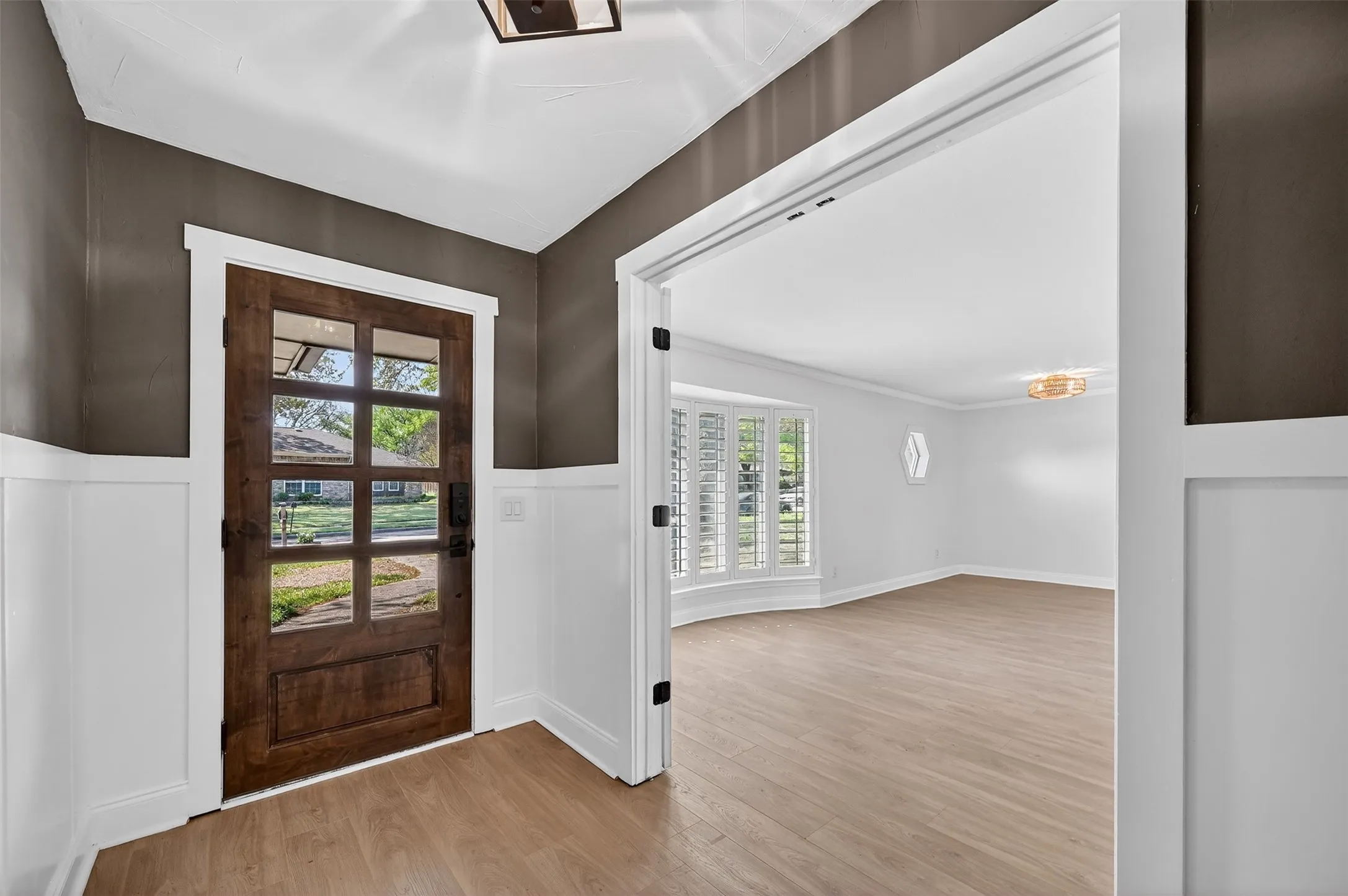 Single Family Residence For Sale in Collin County , 2321 Merrimac Drive, Plano, Texas 75075, 4 Bedroom, 3 Bathroom, 2 Garage spaces, 2,402 Sqft, built in 1973, mls#21381802, Real Estate Agent in Plano, Homes For Sale in Collin county, Homes For Sale in Plano, Realtor in Plano Texas, Real Estate Brokerage Independent Realty Texas, Luminita Cordes Realtor