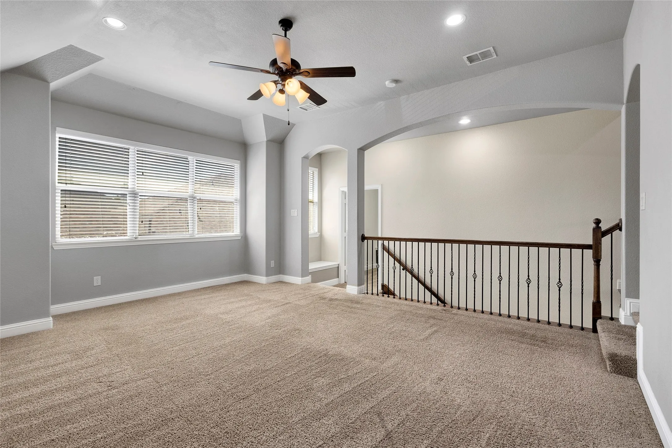 Single Family Residence For Sale in Collin County , 2102 Fair Parke Lane, Wylie, Texas 75098, 3 Bedroom, 3 Bathroom, 2 Garage spaces, 2,881 Sqft, built in 2012, mls#21381989, Real Estate Agent in Wylie, Homes For Sale in Collin county, Homes For Sale in Wylie, Realtor in Wylie Texas, Real Estate Brokerage Independent Realty Texas, Luminita Cordes Realtor