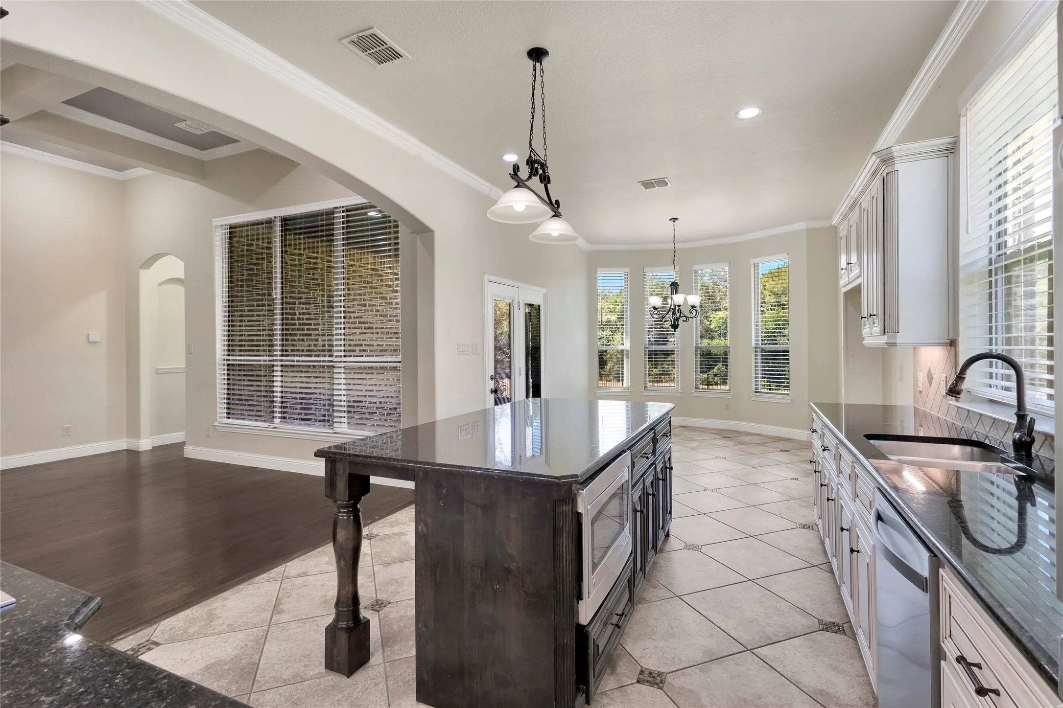 Single Family Residence For Sale in Collin County , 2102 Fair Parke Lane, Wylie, Texas 75098, 3 Bedroom, 3 Bathroom, 2 Garage spaces, 2,881 Sqft, built in 2012, mls#21381989, Real Estate Agent in Wylie, Homes For Sale in Collin county, Homes For Sale in Wylie, Realtor in Wylie Texas, Real Estate Brokerage Independent Realty Texas, Luminita Cordes Realtor
