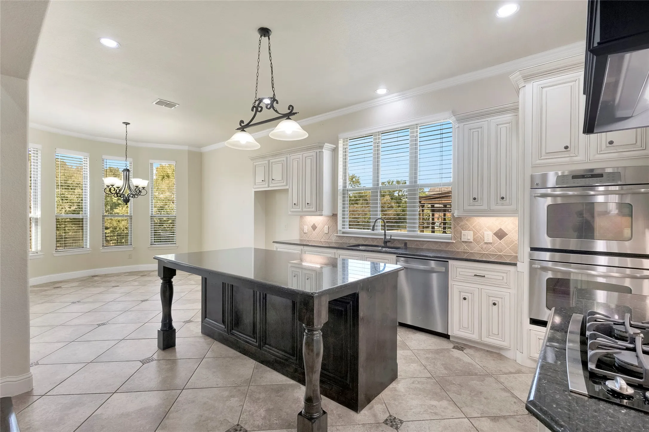 Single Family Residence For Sale in Collin County , 2102 Fair Parke Lane, Wylie, Texas 75098, 3 Bedroom, 3 Bathroom, 2 Garage spaces, 2,881 Sqft, built in 2012, mls#21381989, Real Estate Agent in Wylie, Homes For Sale in Collin county, Homes For Sale in Wylie, Realtor in Wylie Texas, Real Estate Brokerage Independent Realty Texas, Luminita Cordes Realtor