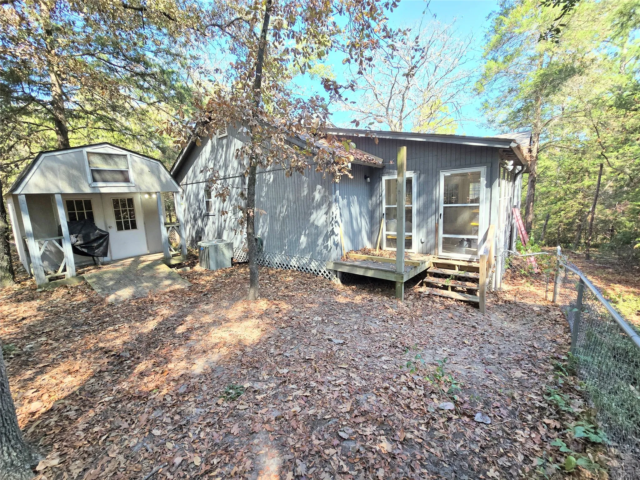 Single Family Residence For Sale in Wood County , 162 Cypress Cove, Holly Lake Ranch, Texas 75765, 2 Bedroom, 2 Bathroom, Garage spaces, 1,326 Sqft, built in 2001, mls#21381385, Real Estate Agent in Holly Lake Ranch, Homes For Sale in Wood county, Homes For Sale in Holly Lake Ranch, Realtor in Holly Lake Ranch Texas, Real Estate Brokerage Independent Realty Texas, Luminita Cordes Realtor