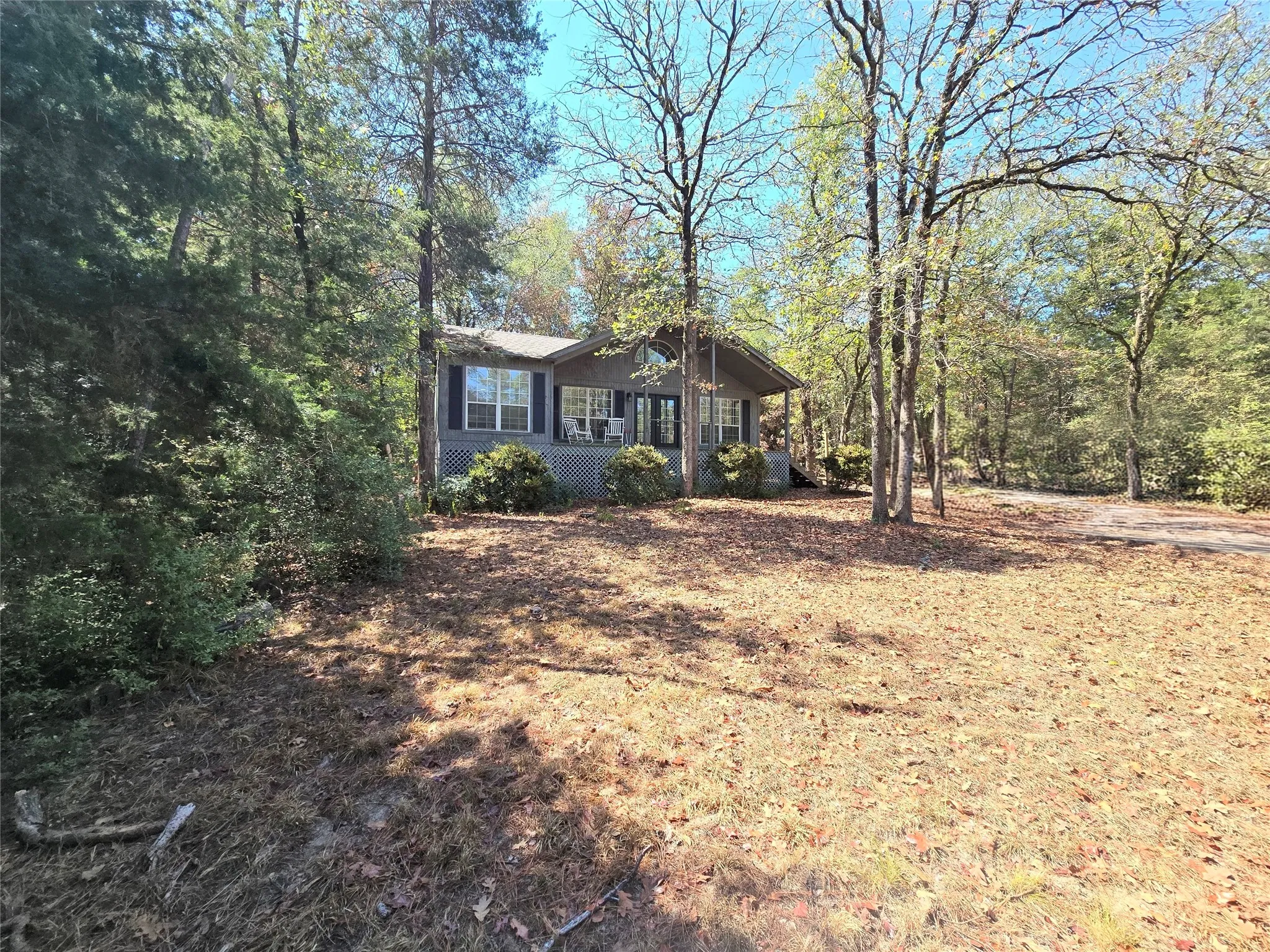 Single Family Residence For Sale in Wood County , 162 Cypress Cove, Holly Lake Ranch, Texas 75765, 2 Bedroom, 2 Bathroom, Garage spaces, 1,326 Sqft, built in 2001, mls#21381385, Real Estate Agent in Holly Lake Ranch, Homes For Sale in Wood county, Homes For Sale in Holly Lake Ranch, Realtor in Holly Lake Ranch Texas, Real Estate Brokerage Independent Realty Texas, Luminita Cordes Realtor