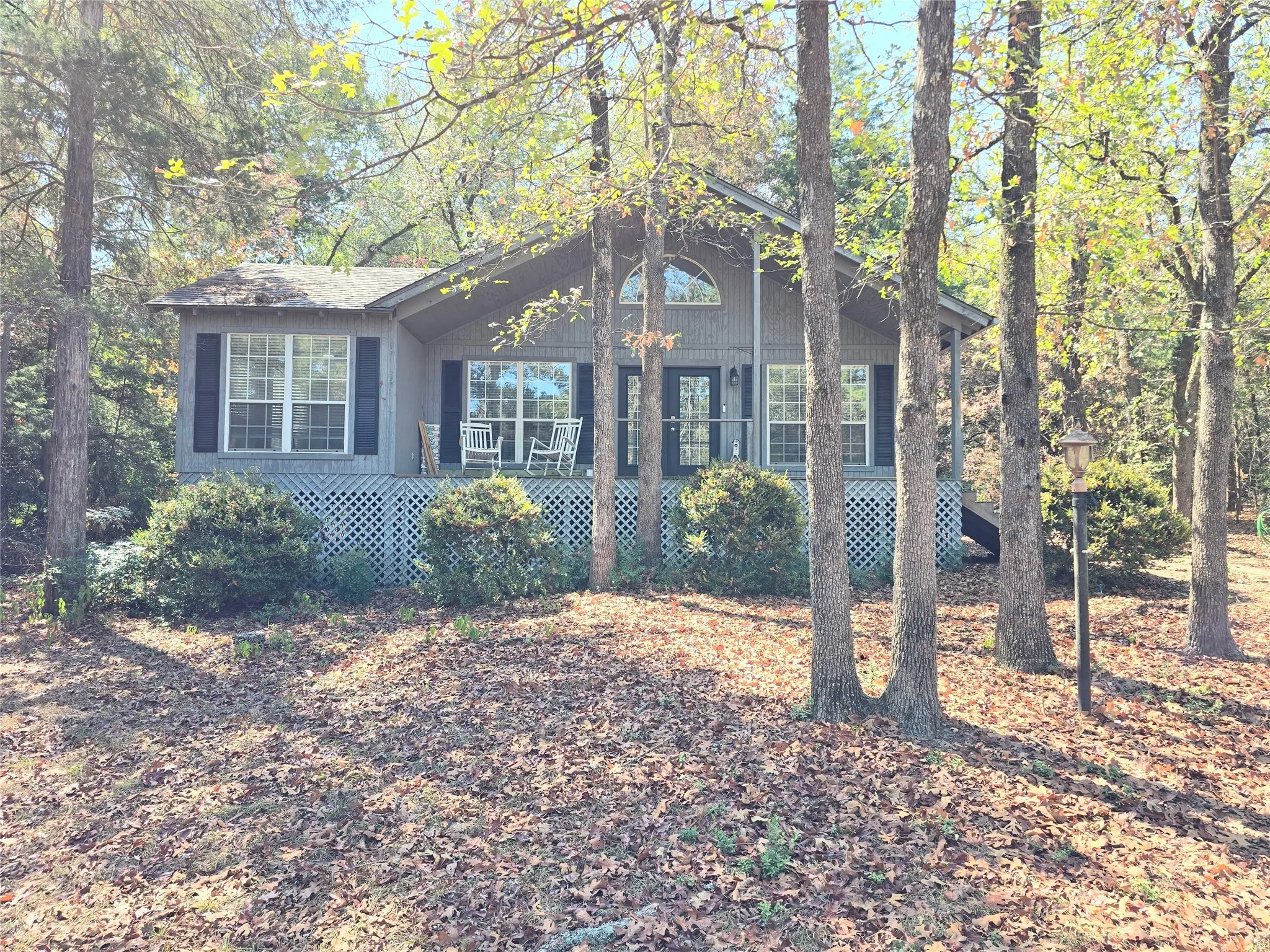 Single Family Residence For Sale in Wood County , 162 Cypress Cove, Holly Lake Ranch, Texas 75765, 2 Bedroom, 2 Bathroom, Garage spaces, 1,326 Sqft, built in 2001, mls#21381385, Real Estate Agent in Holly Lake Ranch, Homes For Sale in Wood county, Homes For Sale in Holly Lake Ranch, Realtor in Holly Lake Ranch Texas, Real Estate Brokerage Independent Realty Texas, Luminita Cordes Realtor
