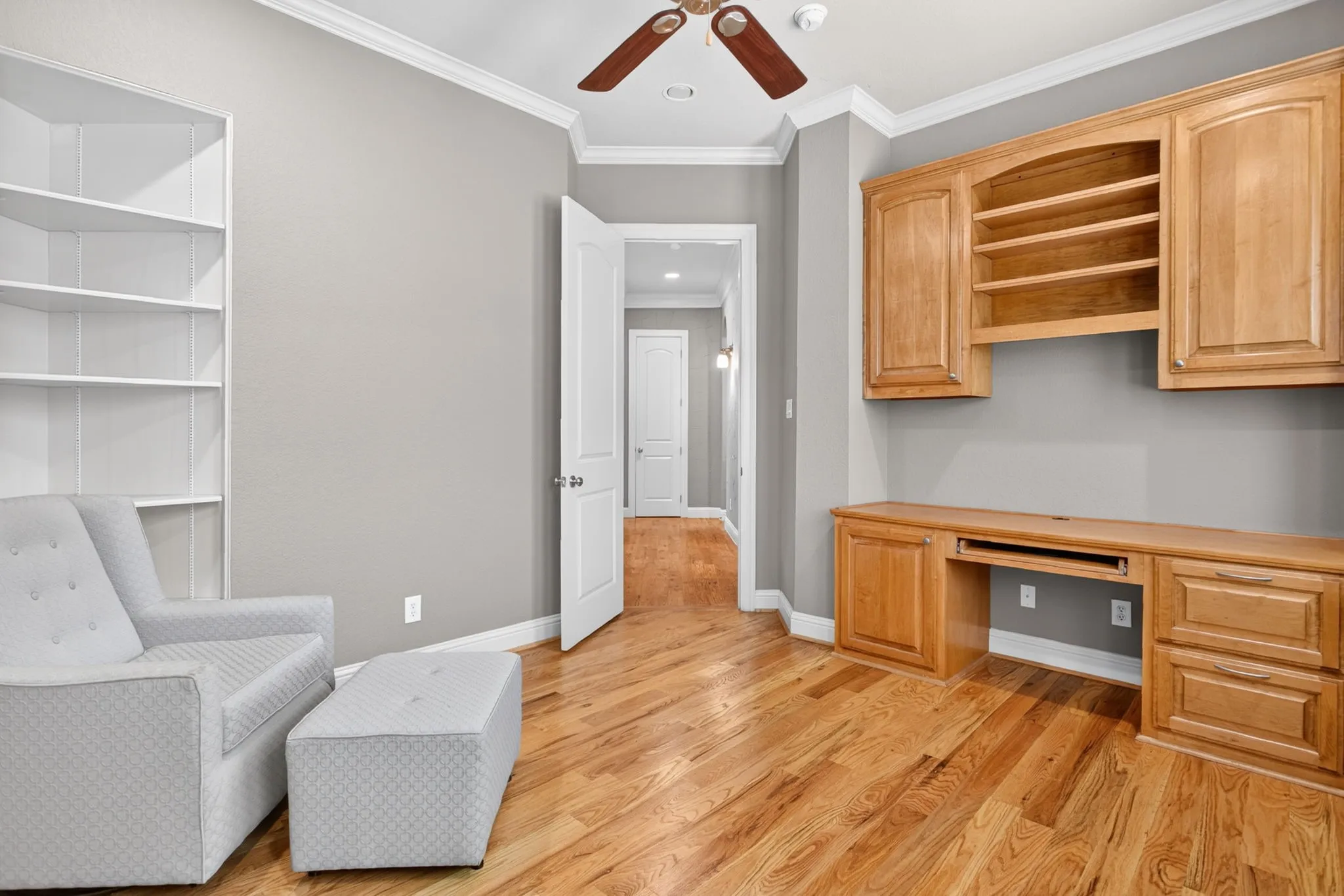 Single Family Residence For Sale in Tarrant County , 544 Waterchase Drive, Fort Worth, Texas 76120, 4 Bedroom, 6 Bathroom, 3 Garage spaces, 4,875 Sqft, built in 2005, mls#21380366, Real Estate Agent in Fort Worth, Homes For Sale in Tarrant county, Homes For Sale in Fort Worth, Realtor in Fort Worth Texas, Real Estate Brokerage Independent Realty Texas, Luminita Cordes Realtor