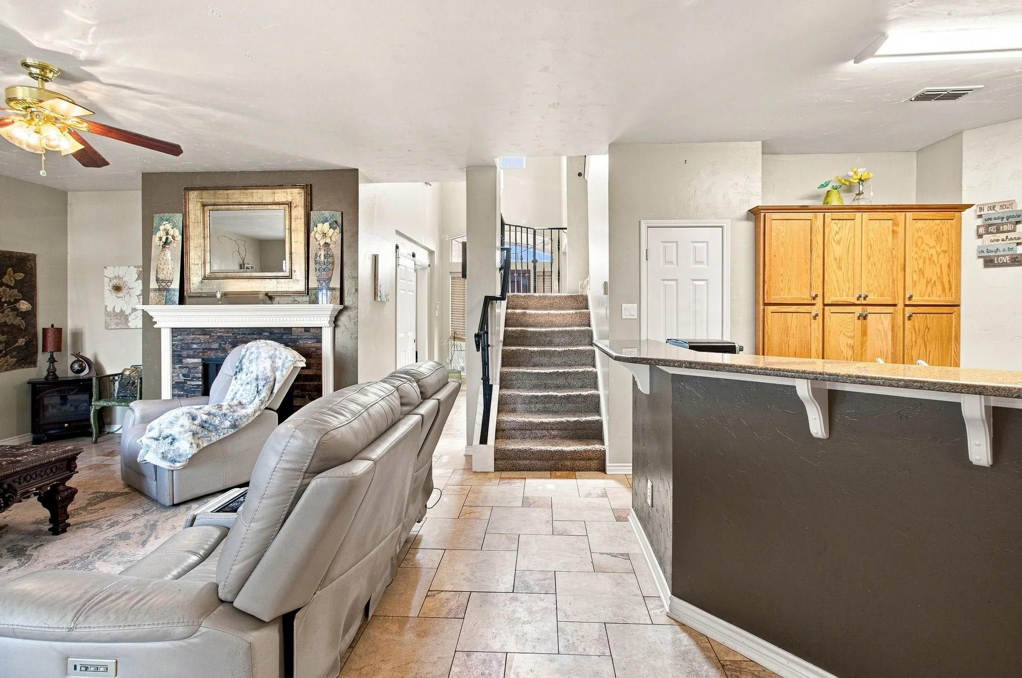 Single Family Residence For Sale in Dallas County , 2427 Decoy Drive, Mesquite, Texas 75181, 4 Bedroom, 3 Bathroom, 2 Garage spaces, 2,381 Sqft, built in 2001, mls#21381990, Real Estate Agent in Mesquite, Homes For Sale in Dallas county, Homes For Sale in Mesquite, Realtor in Mesquite Texas, Real Estate Brokerage Independent Realty Texas, Luminita Cordes Realtor
