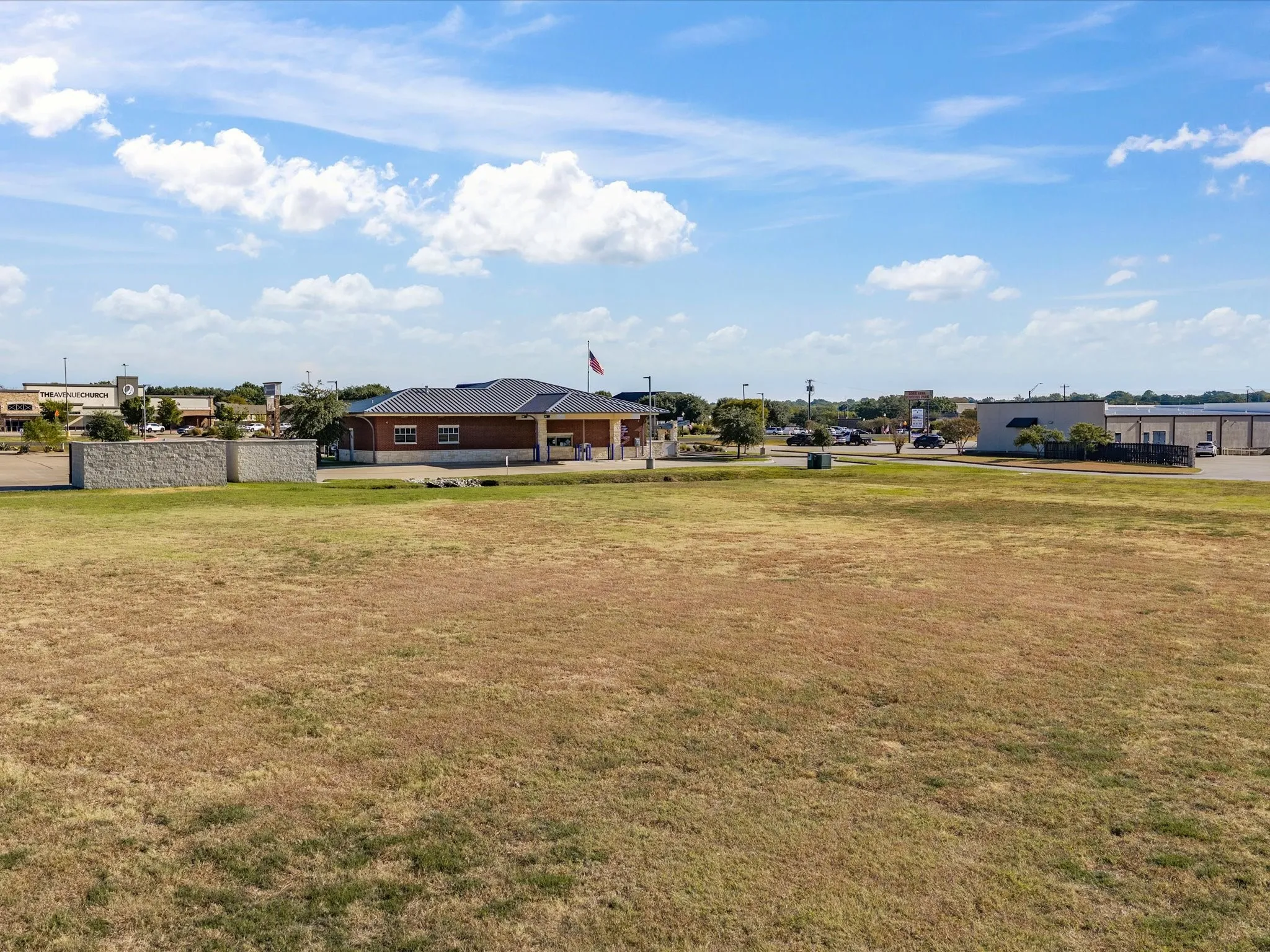 Unimproved Land For Sale in Ellis County , Lot 2R & 3R Ennis Parkway Avenue, Ennis, Texas 75119, 0, 0, Garage spaces, 0 Sqft, built in 0, mls#21382013, Real Estate Agent in Ennis, Homes For Sale in Ellis county, Homes For Sale in Ennis, Realtor in Ennis Texas, Real Estate Brokerage Independent Realty Texas, Luminita Cordes Realtor