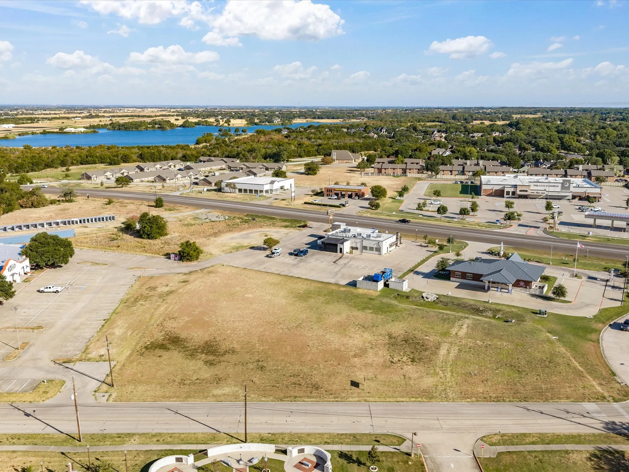 Unimproved Land For Sale in Ellis County , Lot 2R & 3R Ennis Parkway Avenue, Ennis, Texas 75119, 0, 0, Garage spaces, 0 Sqft, built in 0, mls#21382013, Real Estate Agent in Ennis, Homes For Sale in Ellis county, Homes For Sale in Ennis, Realtor in Ennis Texas, Real Estate Brokerage Independent Realty Texas, Luminita Cordes Realtor