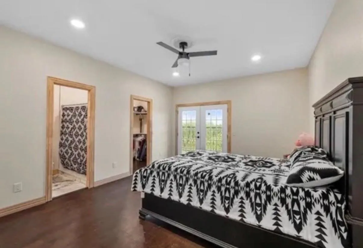 Single Family Residence For Sale in Navarro County , 6049 County Road 1030 B, Rice, Texas 75155, 4 Bedroom, 5 Bathroom, Garage spaces, 3,000 Sqft, built in 2025, mls#21380016, Real Estate Agent in Rice, Homes For Sale in Navarro county, Homes For Sale in Rice, Realtor in Rice Texas, Real Estate Brokerage Independent Realty Texas, Luminita Cordes Realtor