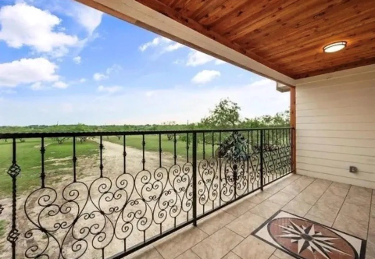 Single Family Residence For Sale in Navarro County , 6049 County Road 1030 B, Rice, Texas 75155, 4 Bedroom, 5 Bathroom, Garage spaces, 3,000 Sqft, built in 2025, mls#21380016, Real Estate Agent in Rice, Homes For Sale in Navarro county, Homes For Sale in Rice, Realtor in Rice Texas, Real Estate Brokerage Independent Realty Texas, Luminita Cordes Realtor