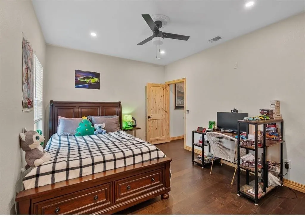Single Family Residence For Sale in Navarro County , 6049 County Road 1030 B, Rice, Texas 75155, 4 Bedroom, 5 Bathroom, Garage spaces, 3,000 Sqft, built in 2025, mls#21380016, Real Estate Agent in Rice, Homes For Sale in Navarro county, Homes For Sale in Rice, Realtor in Rice Texas, Real Estate Brokerage Independent Realty Texas, Luminita Cordes Realtor