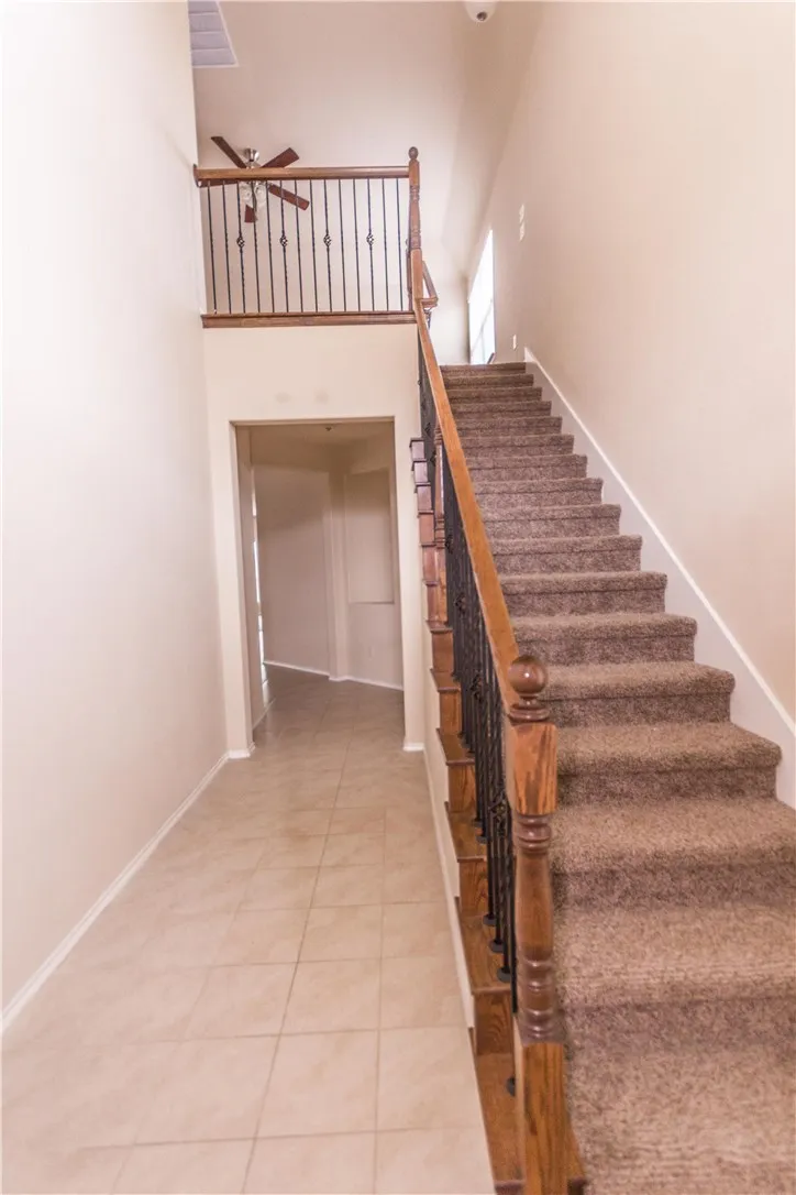 Single Family Residence For Rent in Collin County , 9908 Moccasin Creek Lane, Mc Kinney, Texas 75071, 3 Bedroom, 3 Bathroom, 2 Garage spaces, 2,190 Sqft, built in 2015, mls#21372151, Real Estate Agent in Mc Kinney, Homes For Rent in Collin county, Homes For Rent in Mc Kinney, Realtor in Mc Kinney Texas, Real Estate Brokerage Independent Realty Texas, Luminita Cordes Realtor