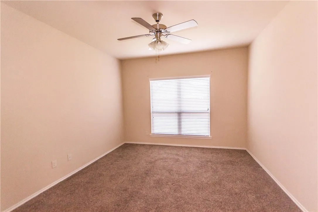 Single Family Residence For Rent in Collin County , 9908 Moccasin Creek Lane, Mc Kinney, Texas 75071, 3 Bedroom, 3 Bathroom, 2 Garage spaces, 2,190 Sqft, built in 2015, mls#21372151, Real Estate Agent in Mc Kinney, Homes For Rent in Collin county, Homes For Rent in Mc Kinney, Realtor in Mc Kinney Texas, Real Estate Brokerage Independent Realty Texas, Luminita Cordes Realtor
