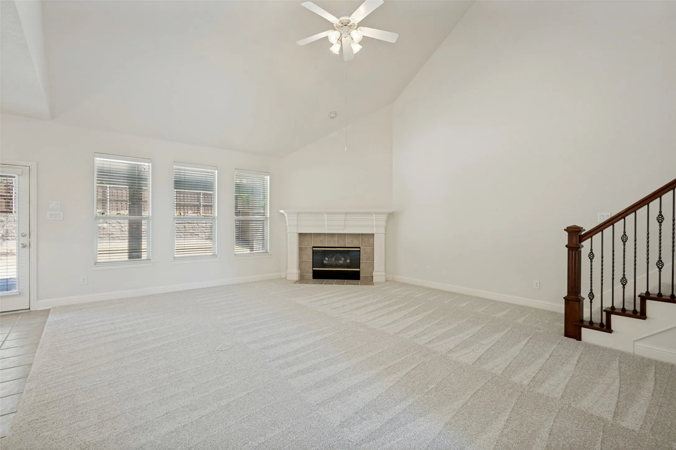 Single Family Residence For Sale in Collin County , 840 Clearlake Drive, Prosper, Texas 75078, 4 Bedroom, 3 Bathroom, 3 Garage spaces, 2,993 Sqft, built in 2003, mls#21381945, Real Estate Agent in Prosper, Homes For Sale in Collin county, Homes For Sale in Prosper, Realtor in Prosper Texas, Real Estate Brokerage Independent Realty Texas, Luminita Cordes Realtor